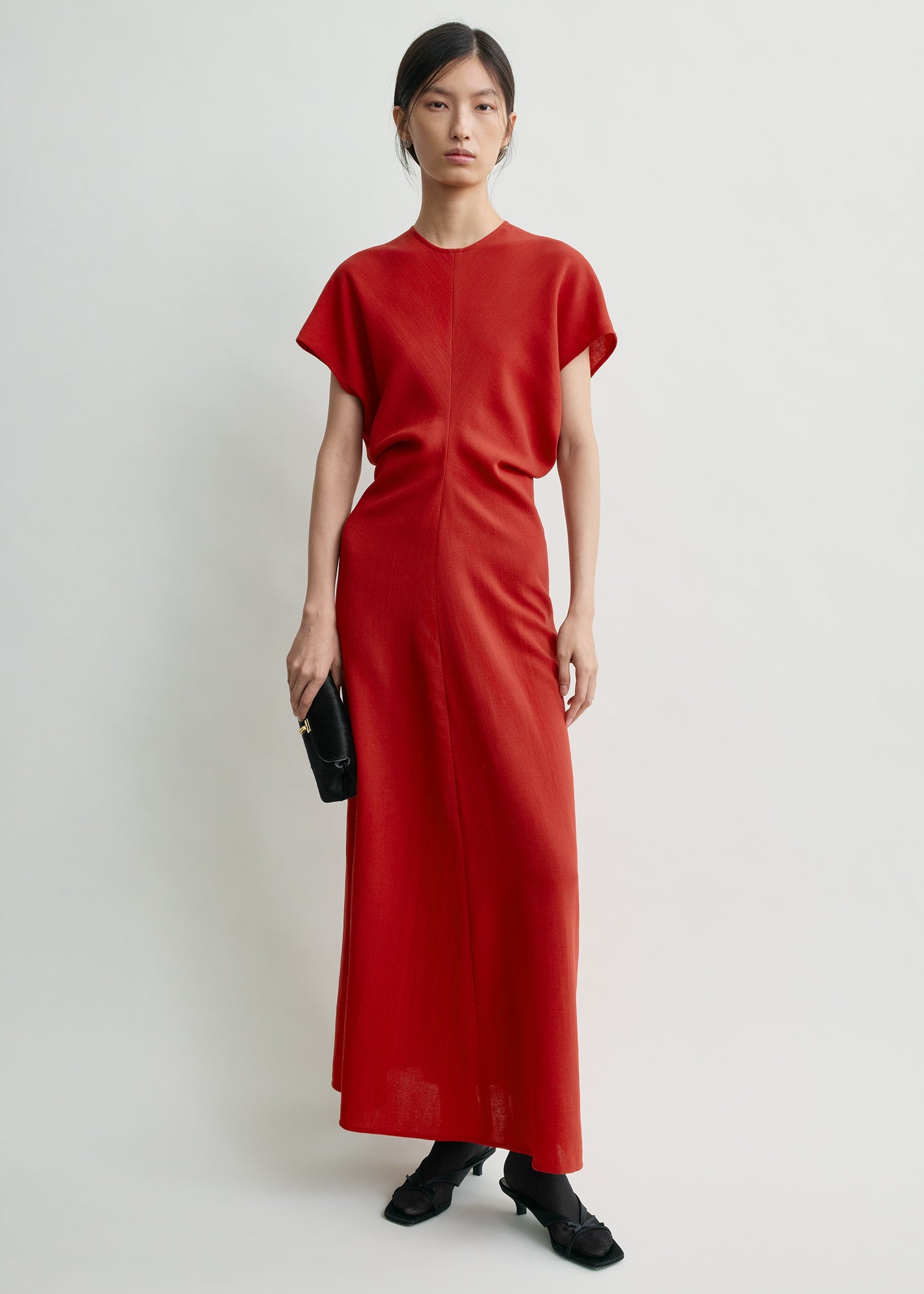 Slouch waist wool dress poppy – TOTEME Slouch waist wool dress poppy – TOTEME