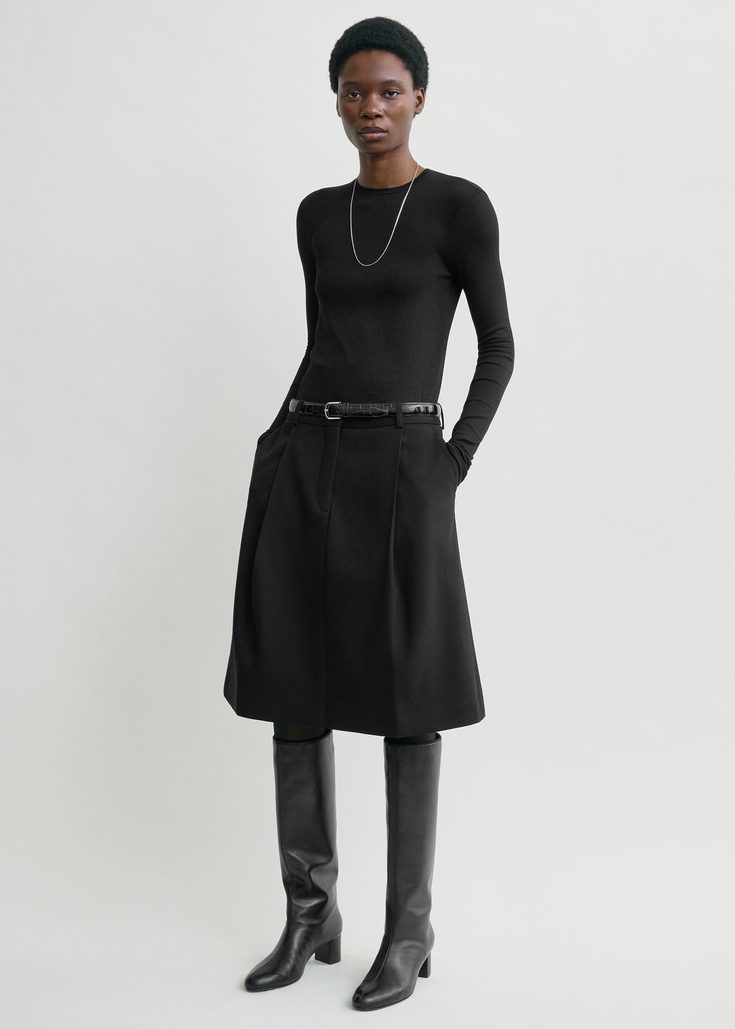 Tailored pleat skirt black – TOTEME