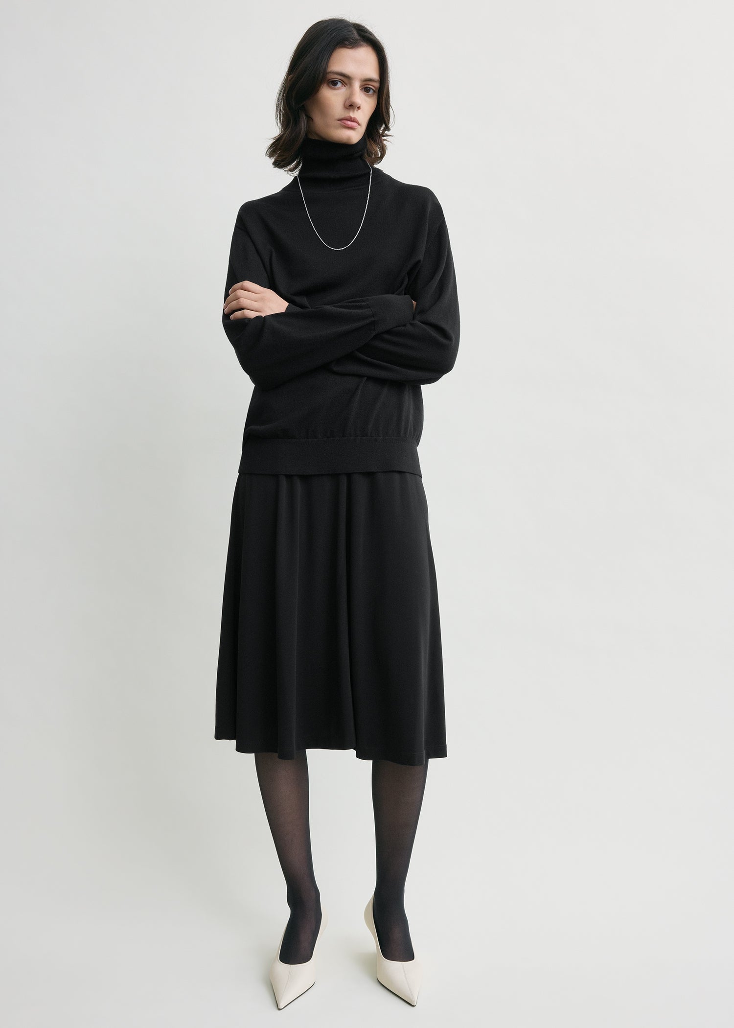 Short fluid jersey skirt black TOTEME Short fluid jersey skirt black TOTEME
