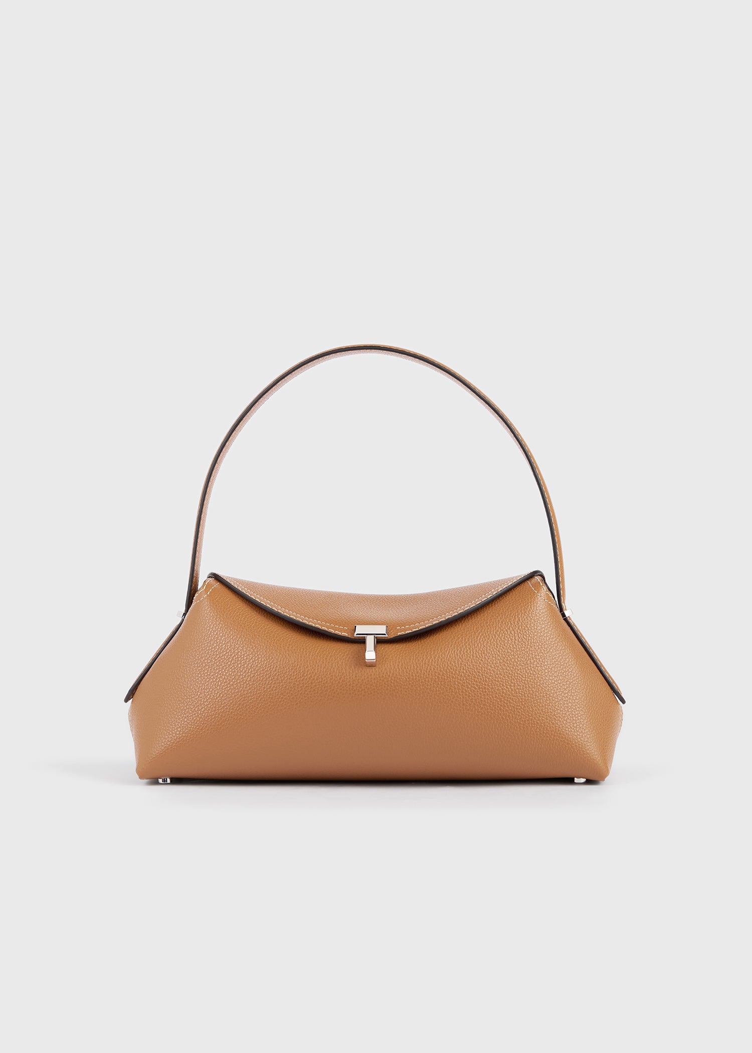 T-lock grained-leather shoulder tan – TOTEME