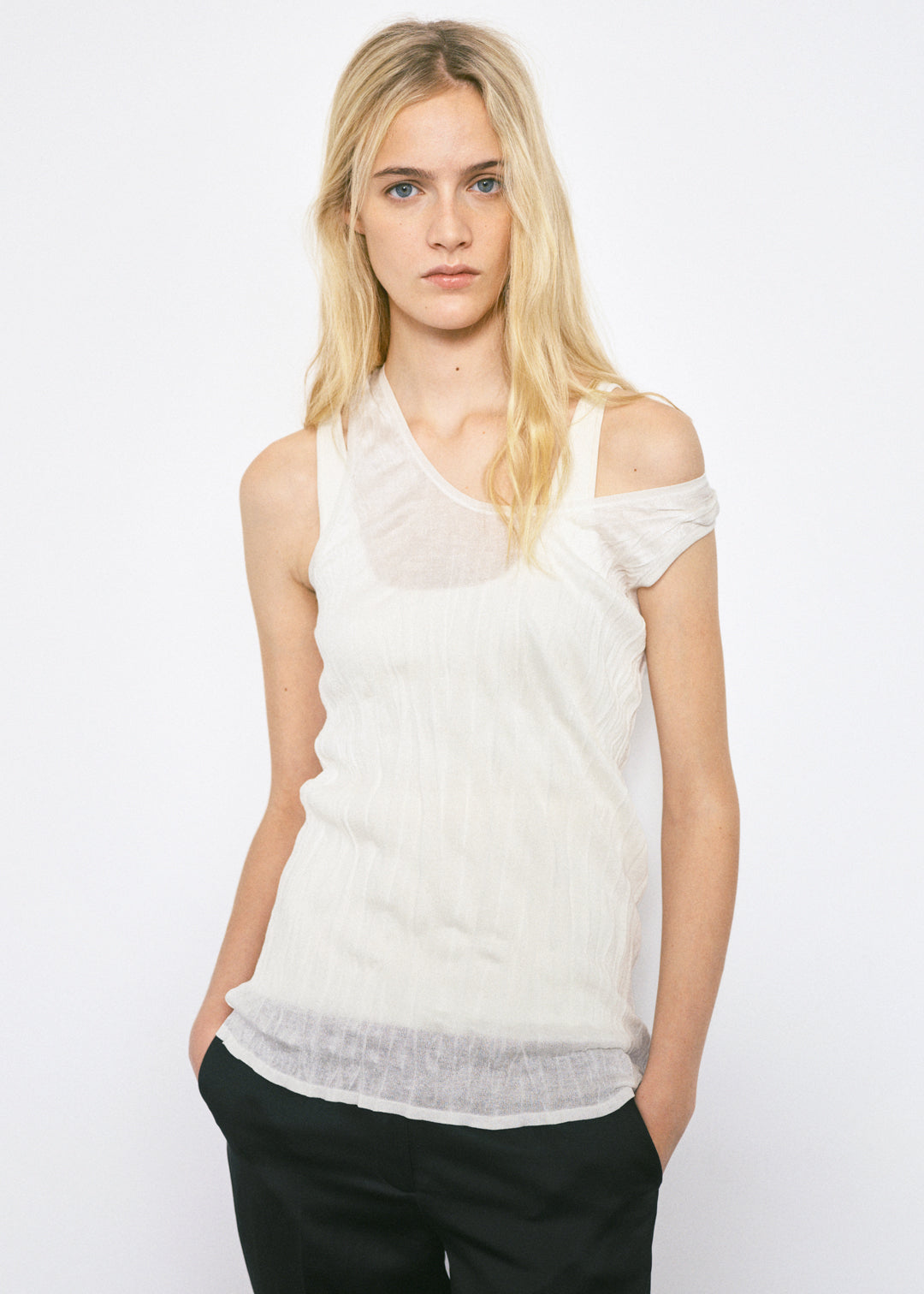 Spring Summer 26 Wear Look 01 – TOTEME