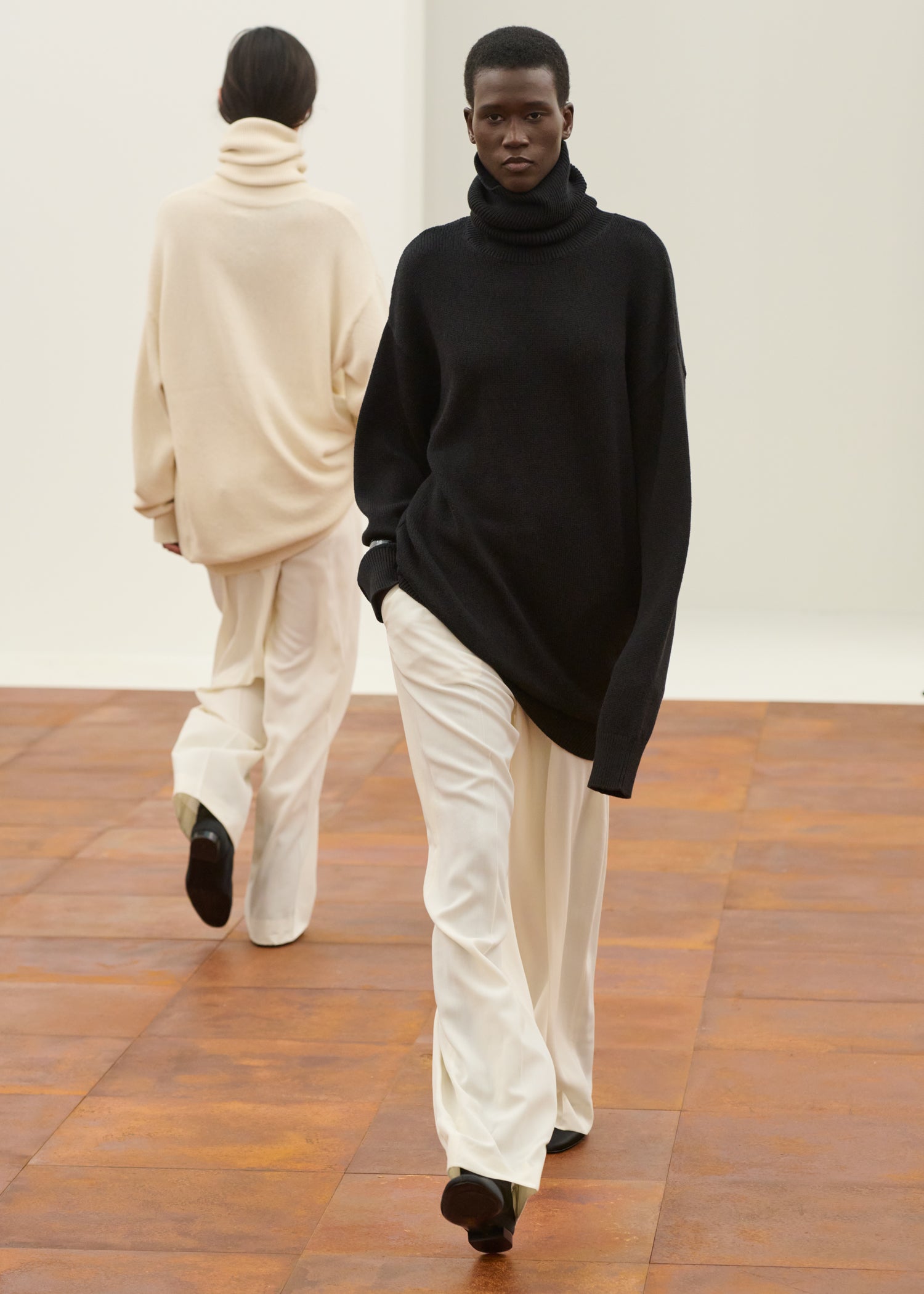 Fall Winter 2025 Runway Look 10