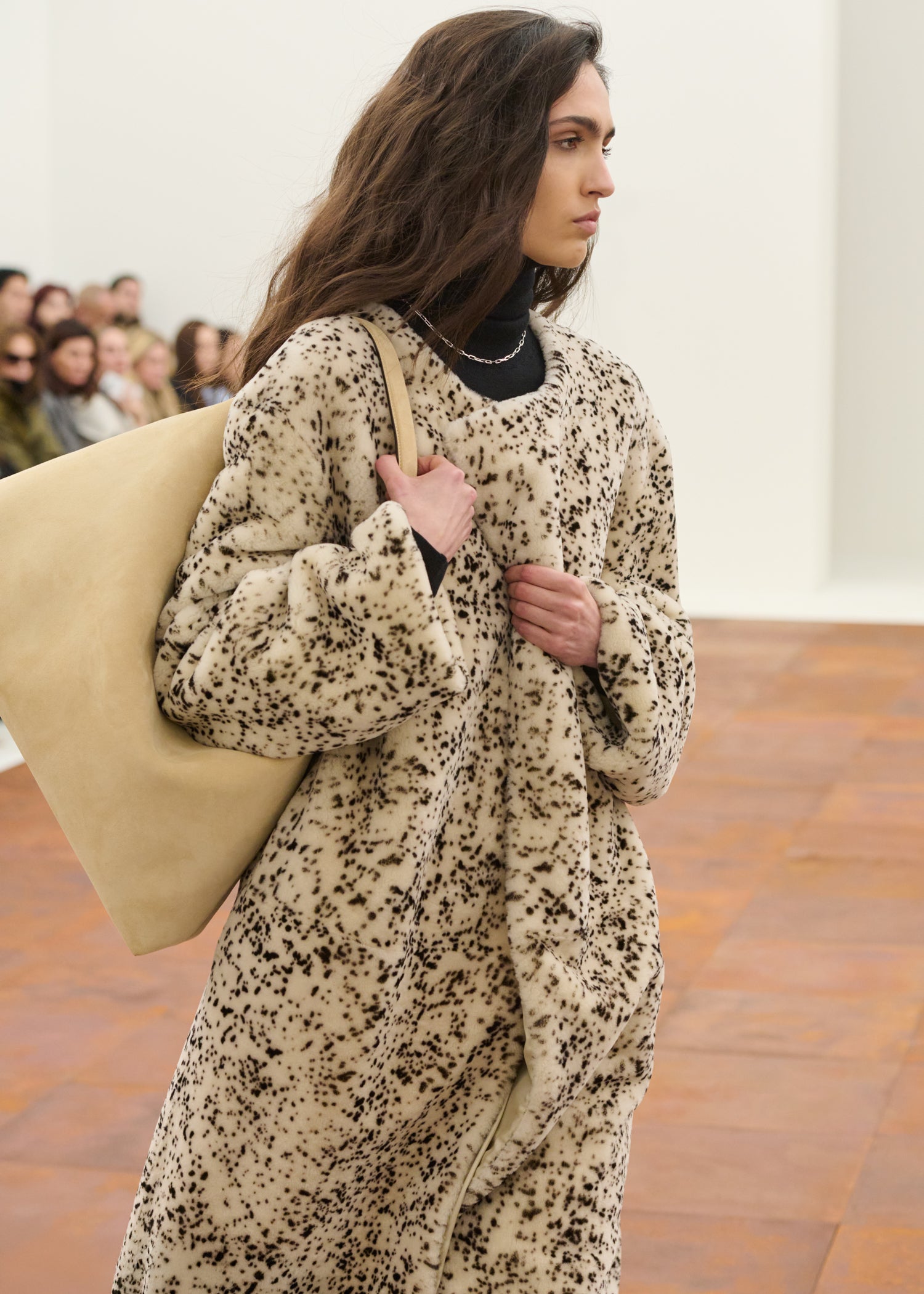 Fall Winter 2025 Runway Look 25