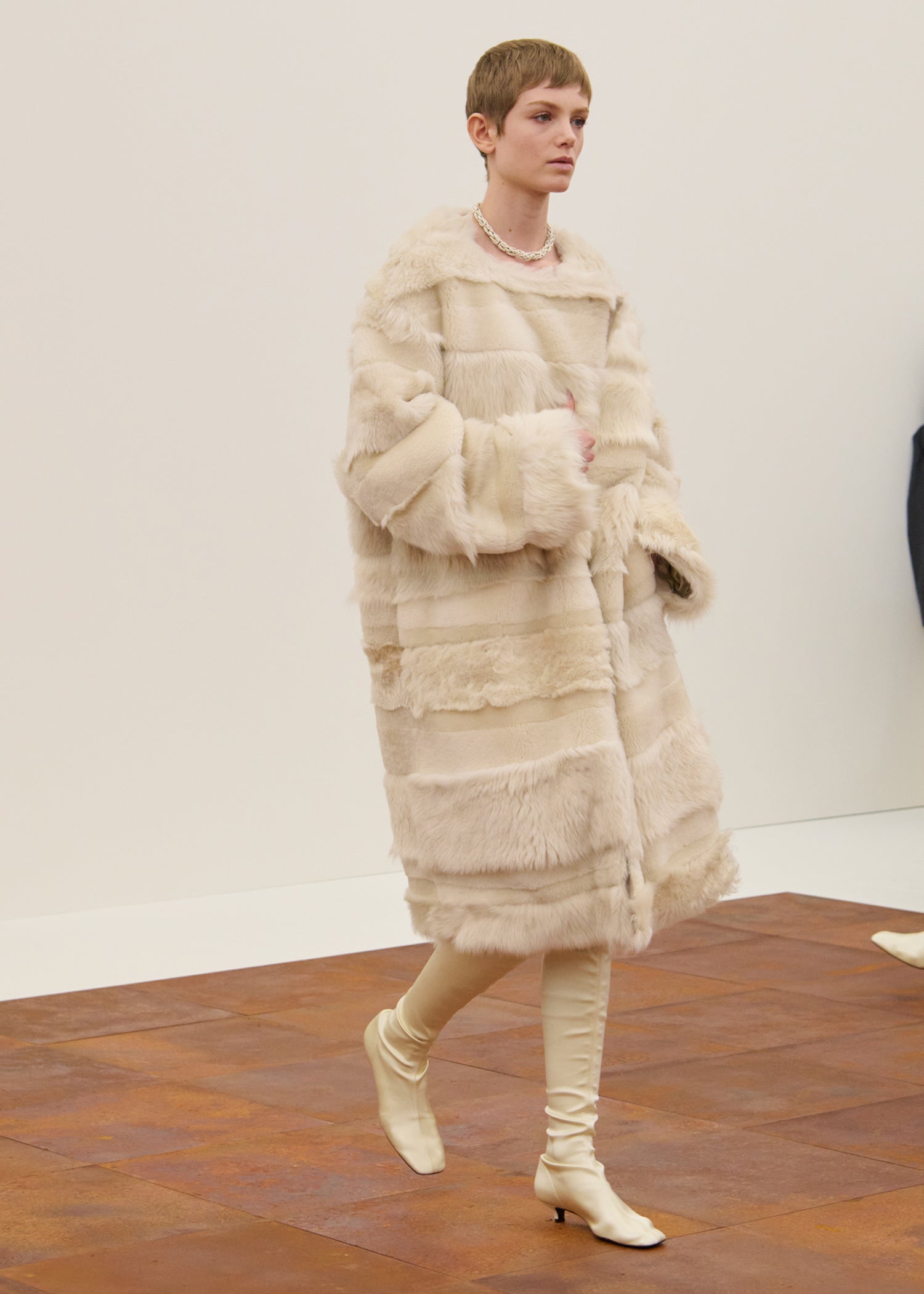 Fall Winter 2025 Runway Look 27