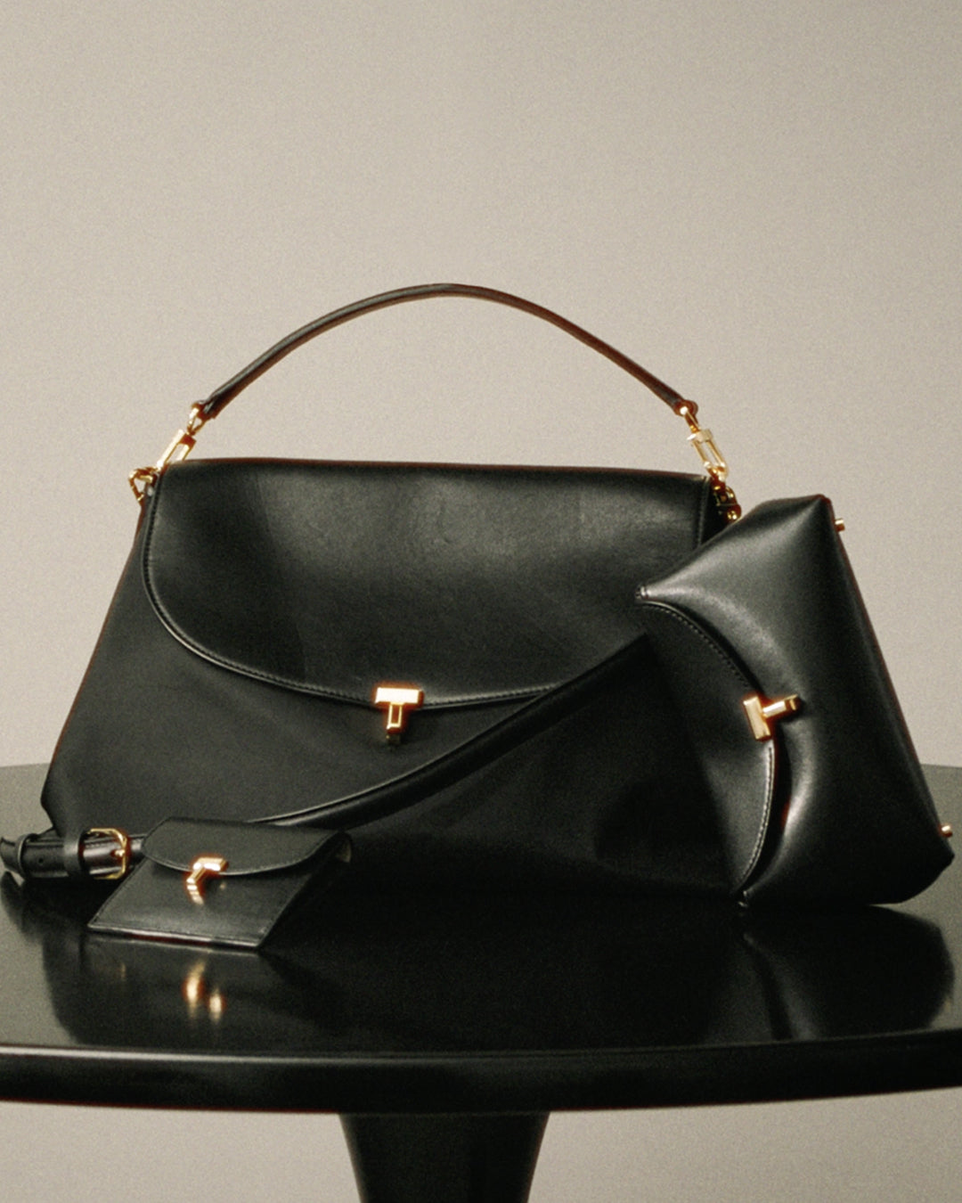 Woven paper straw hat black – TOTEME