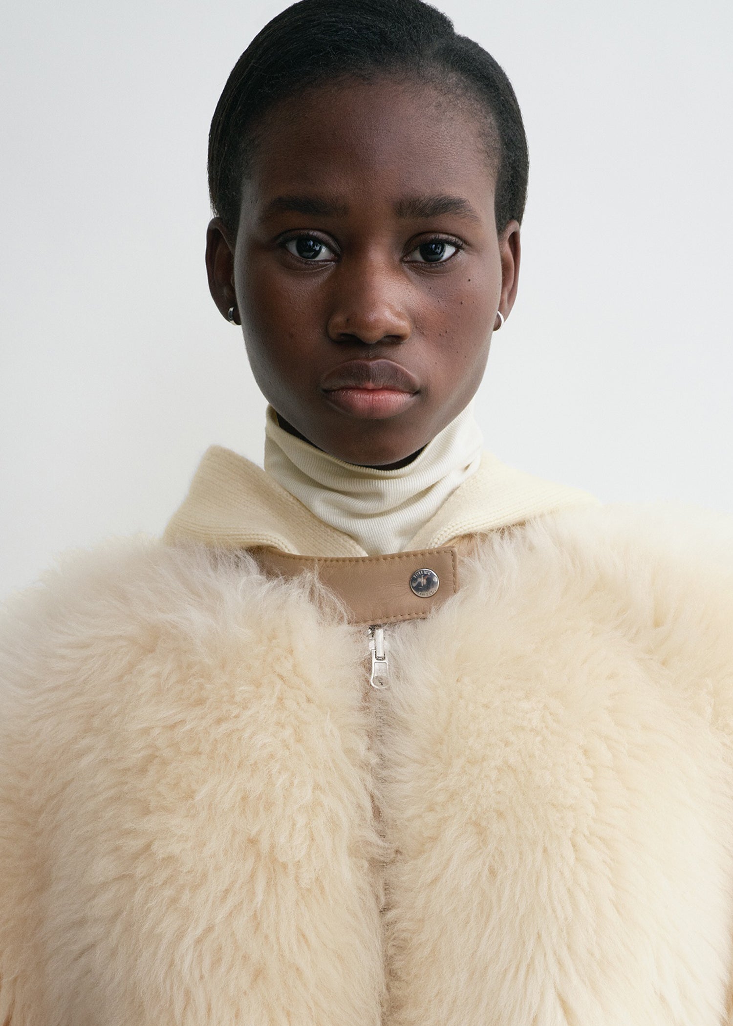 Two-way shearling coat cream/caramel – TOTEME