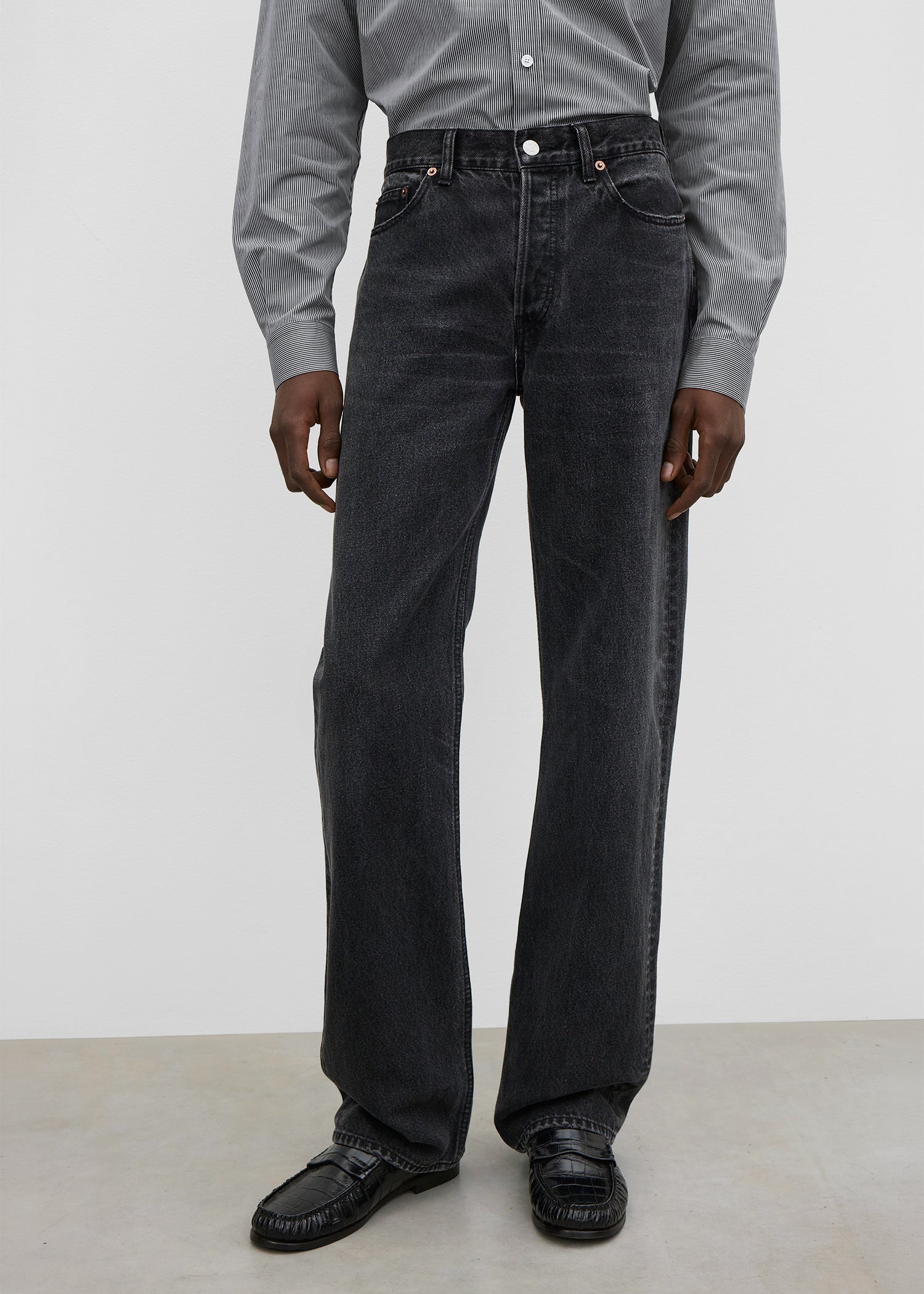 Straight denim vintage black