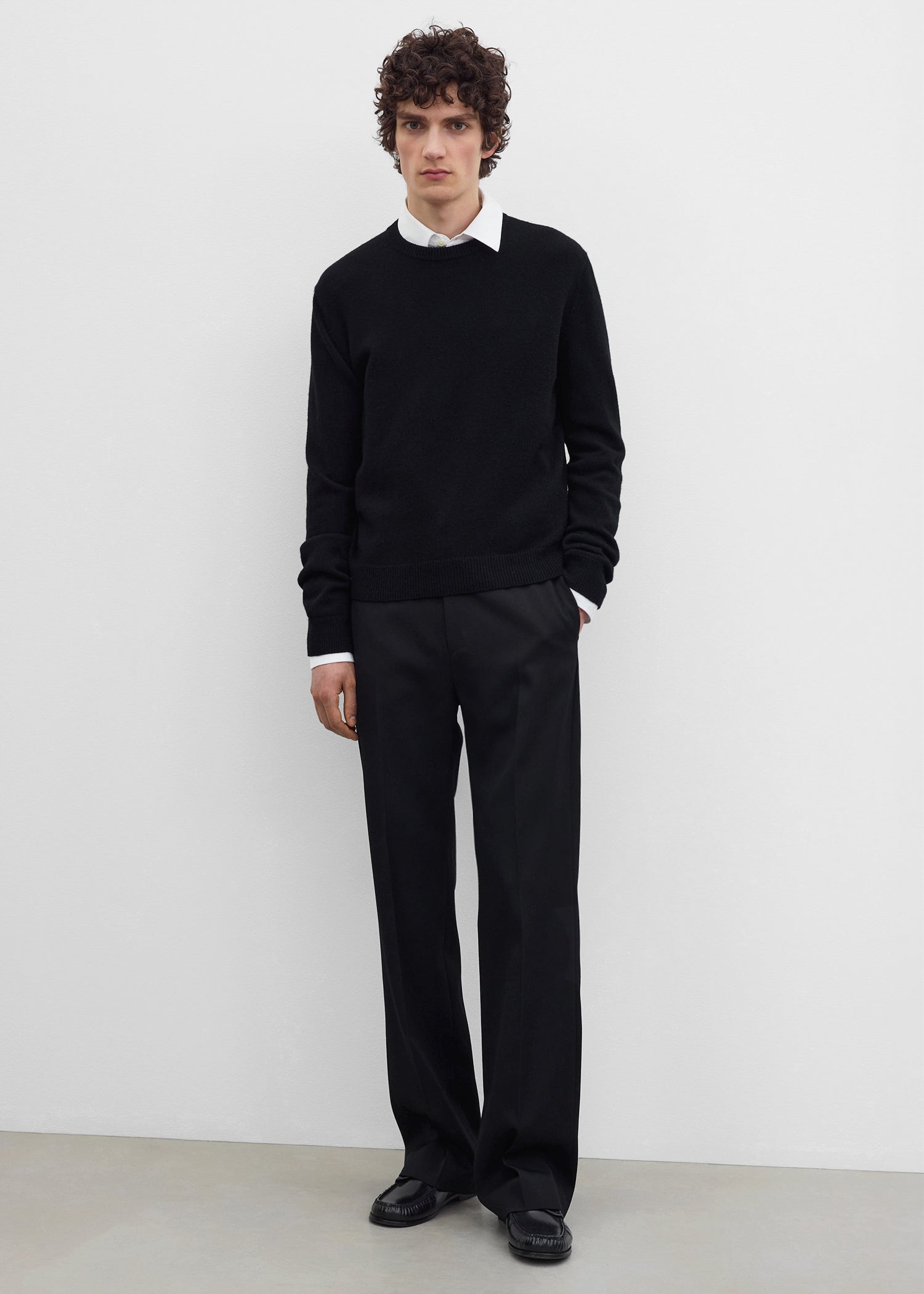 Cashmere crew black