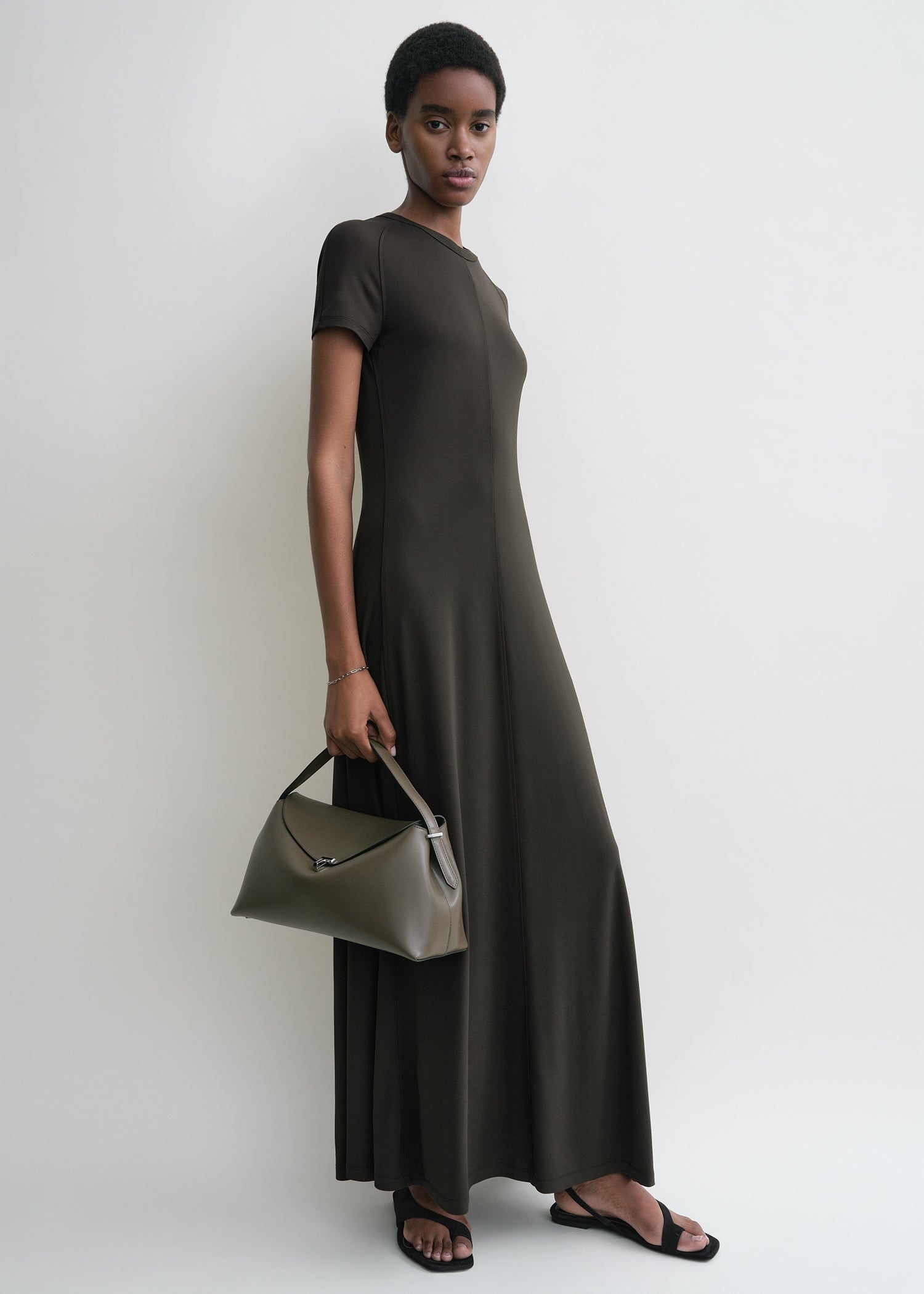 T-lock leather top handle ash – TOTEME