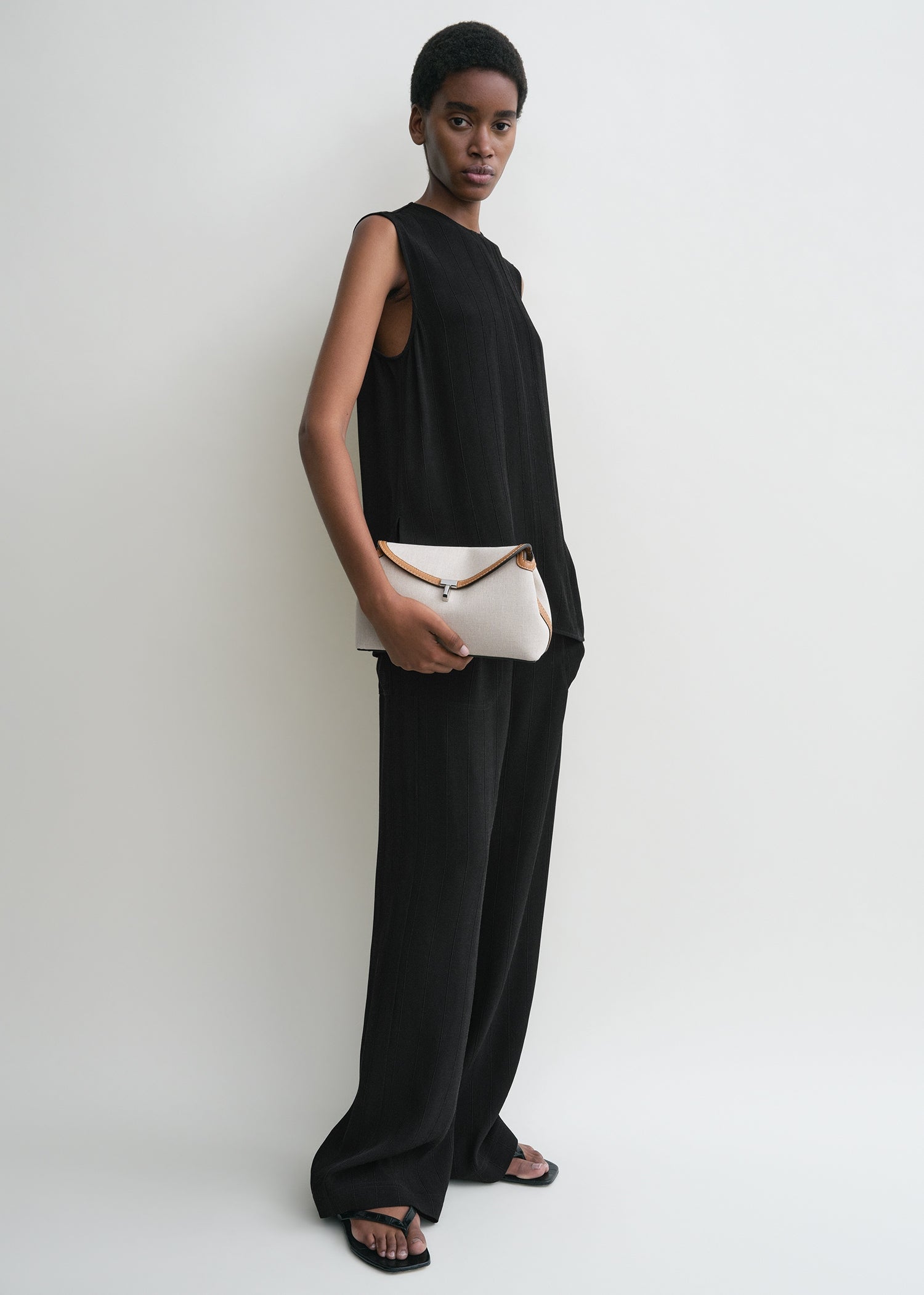 T-lock canvas clutch ecru/tan