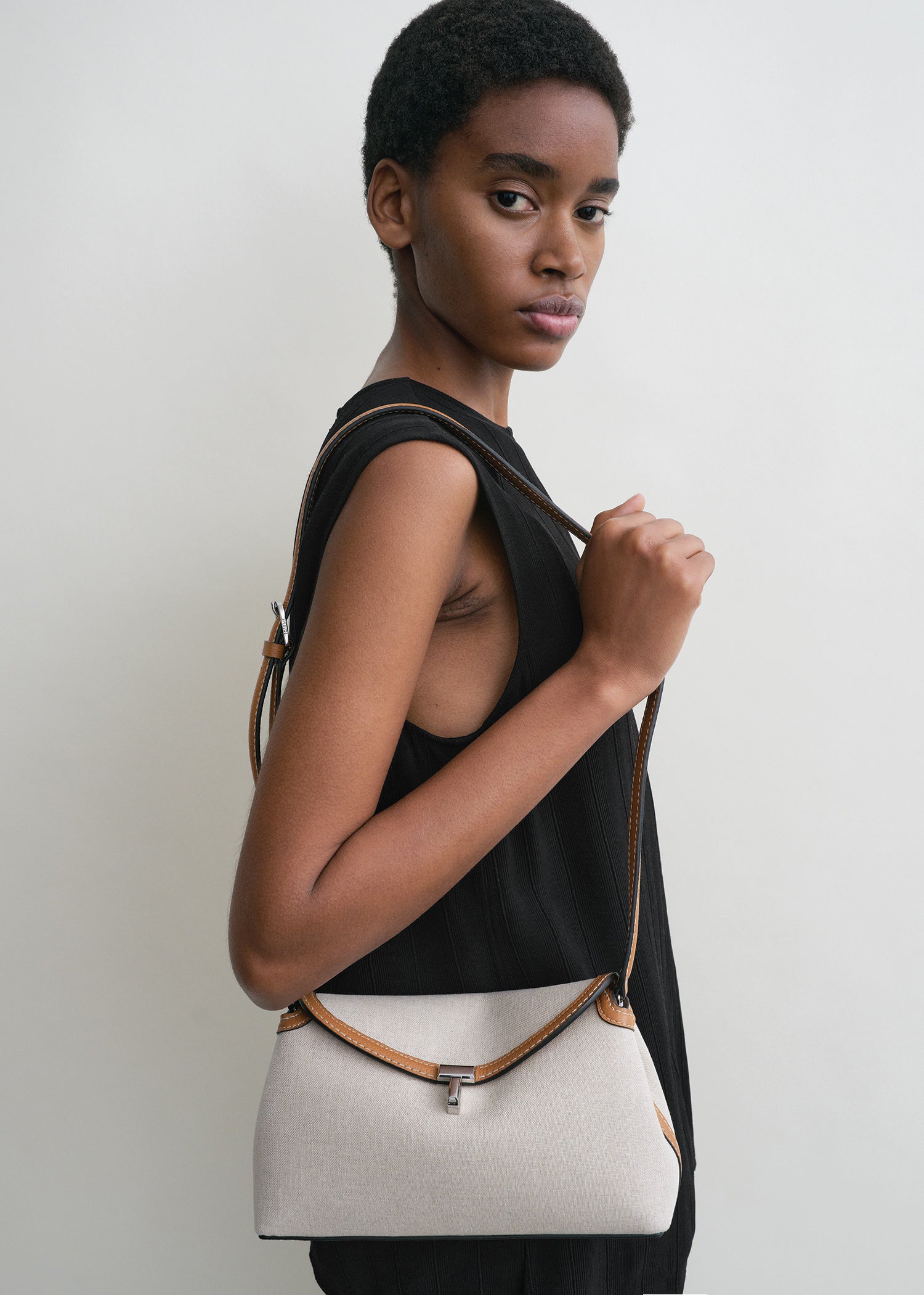 T-lock canvas clutch ecru/tan
