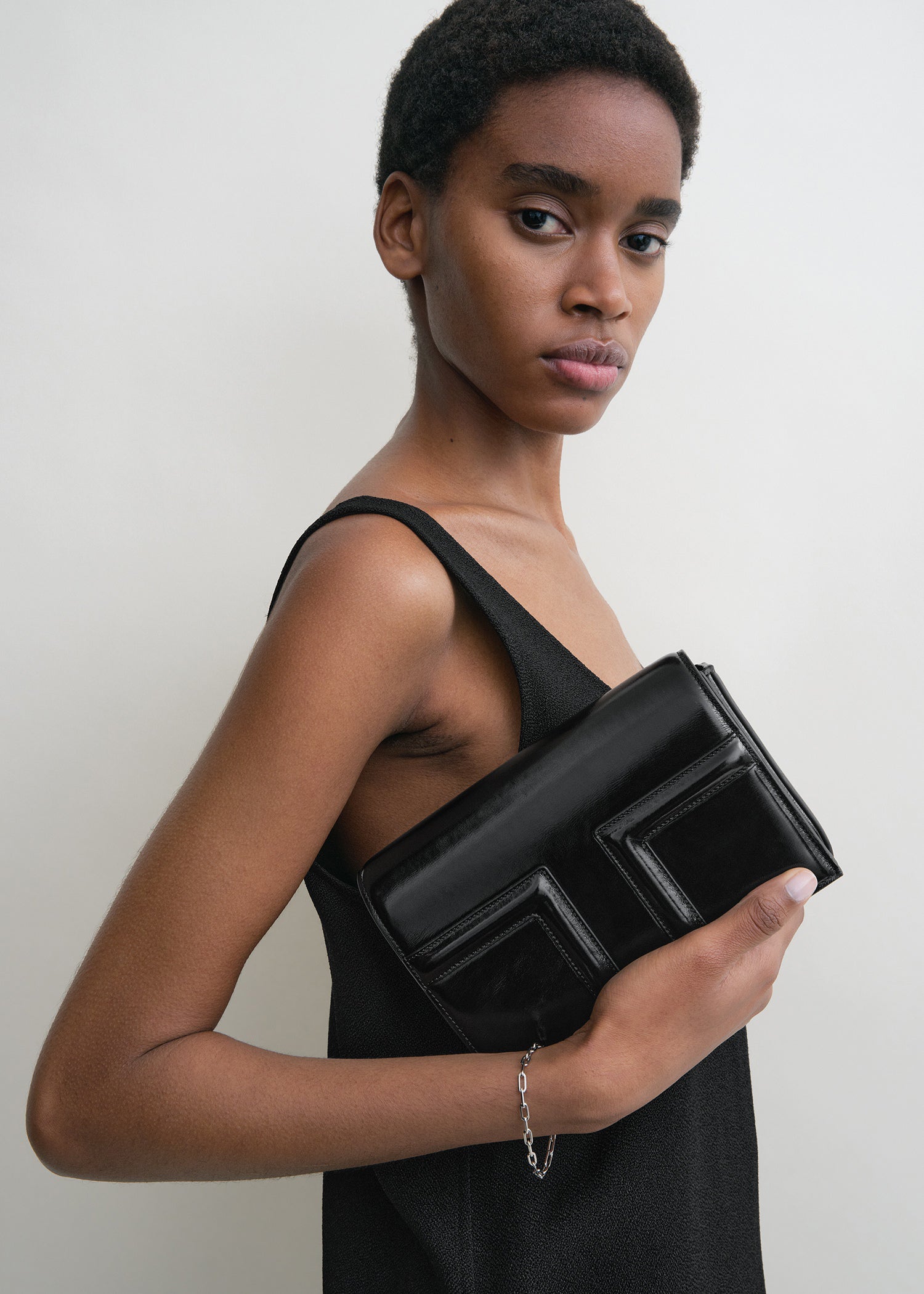 Mini T-flap naplack bag black