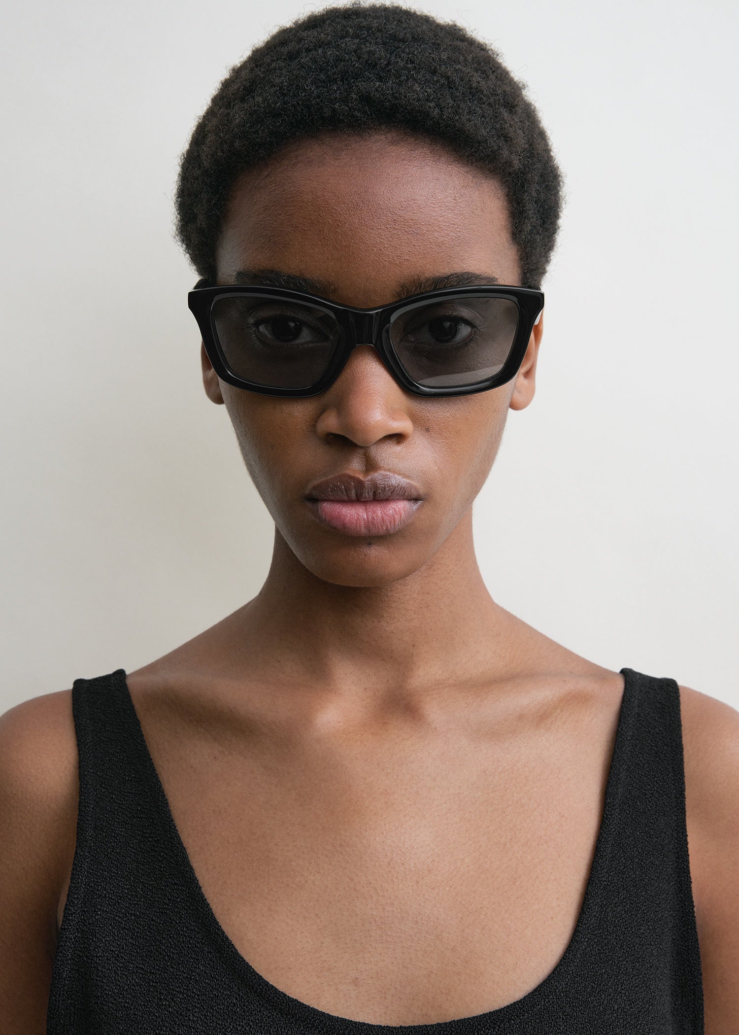5月30.31日限定お値下げTOTEME サングラス　新品未使用 Classic sunglasses black – TOTEME