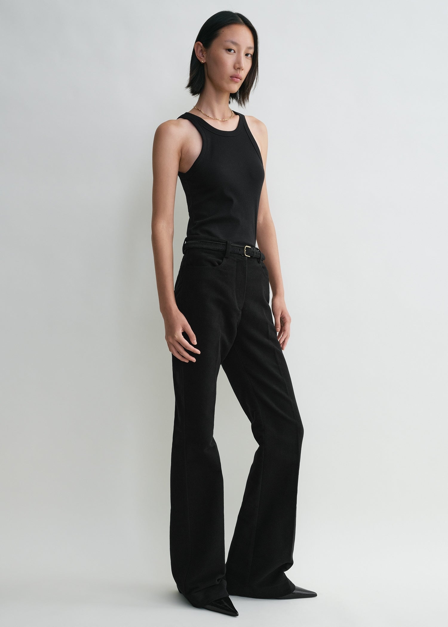 Curved rib tank black – TOTEME