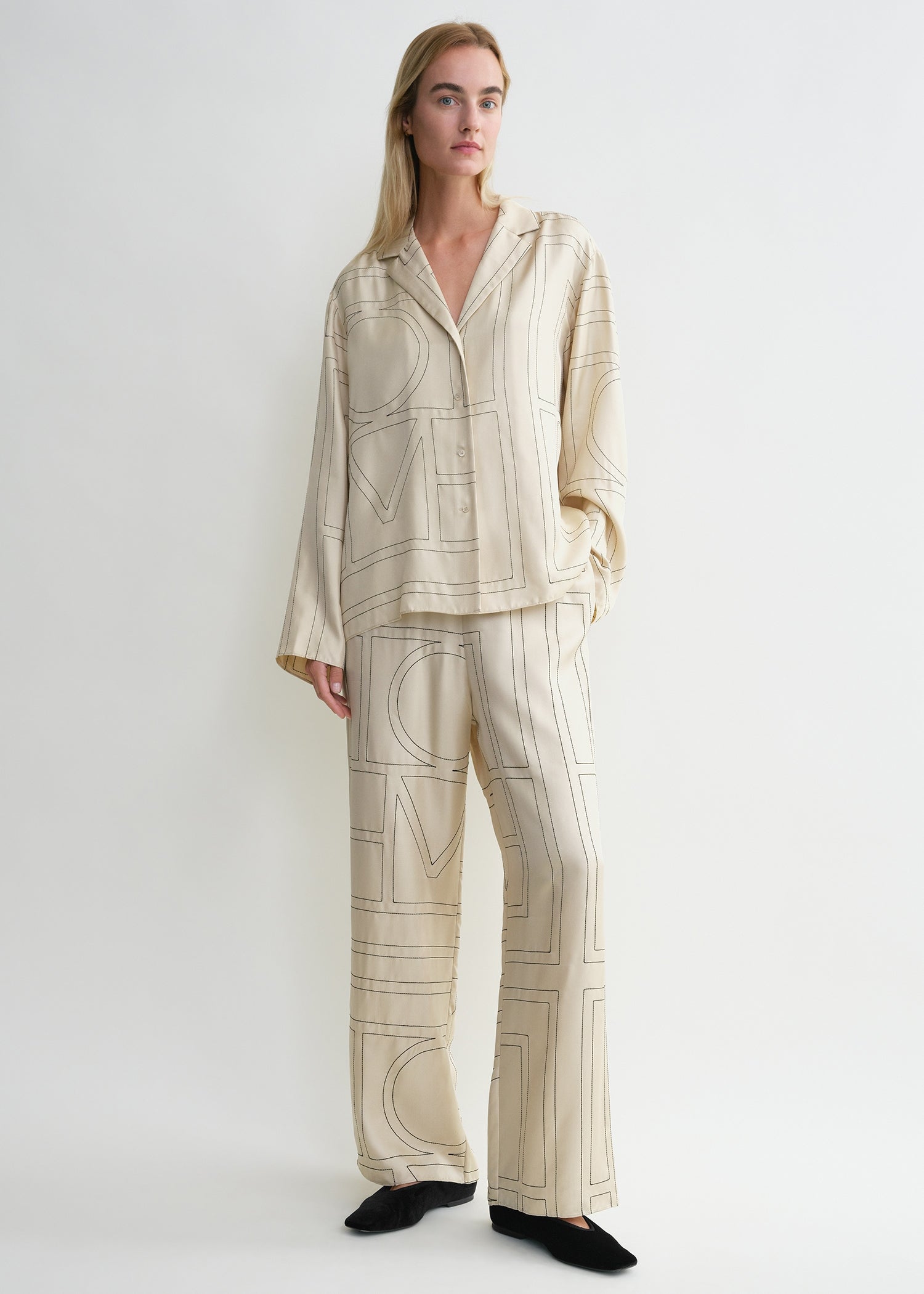 Monogram silk pj top ivory – TOTEME - Main Image