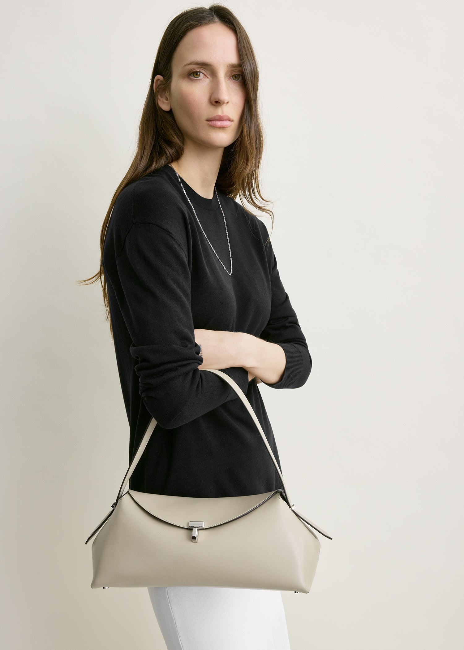 T-lock leather shoulder fawn