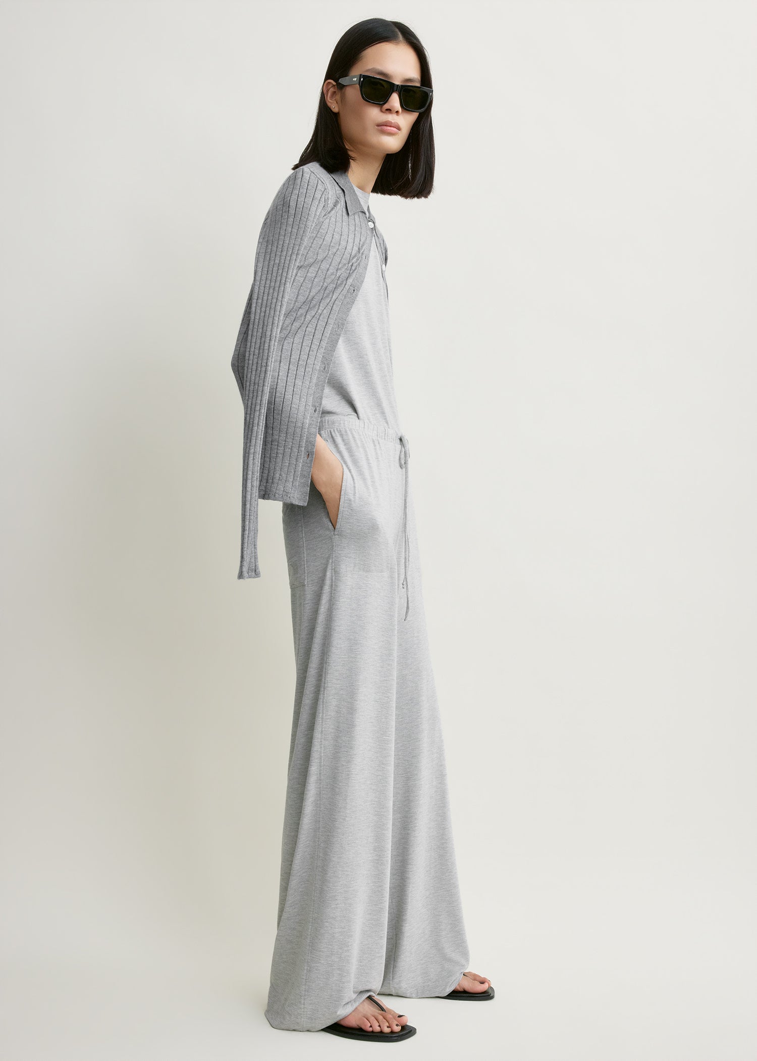Jersey drawstring trousers pale grey mélange