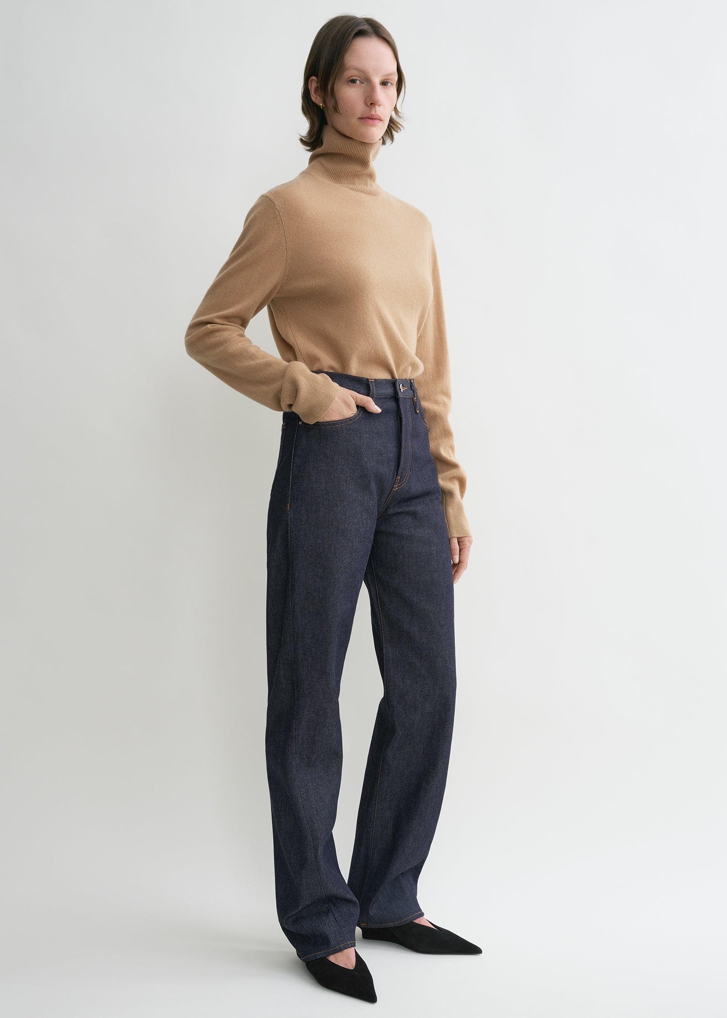 TOTEME ツイステッドシーム デニム 26 イタリア製 ストレート コットン Twisted seam denim full length raw blue – TOTEME