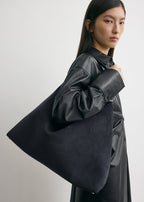 Bevel suede bag navy