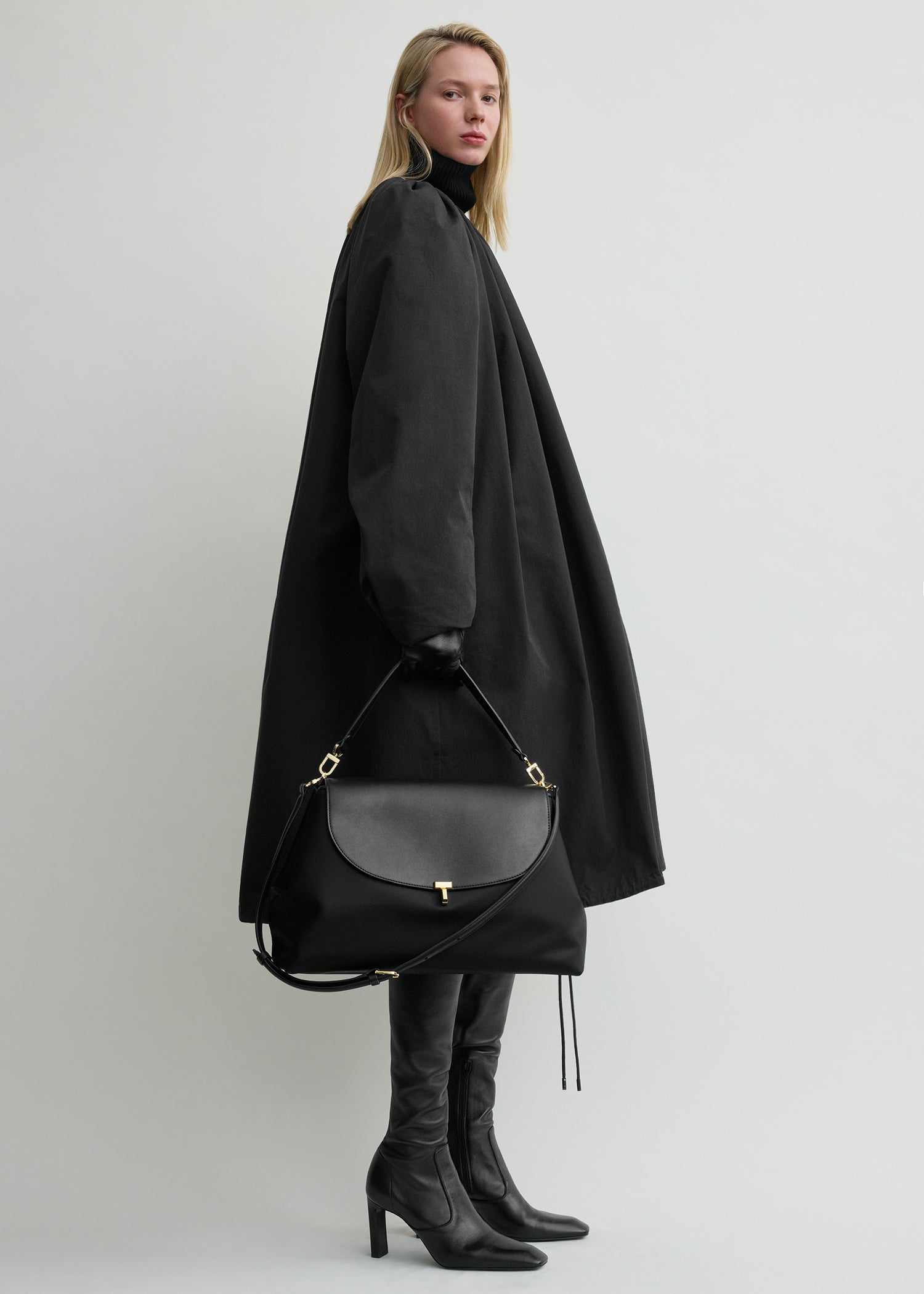 T-lock nylon satchel black – TOTEME