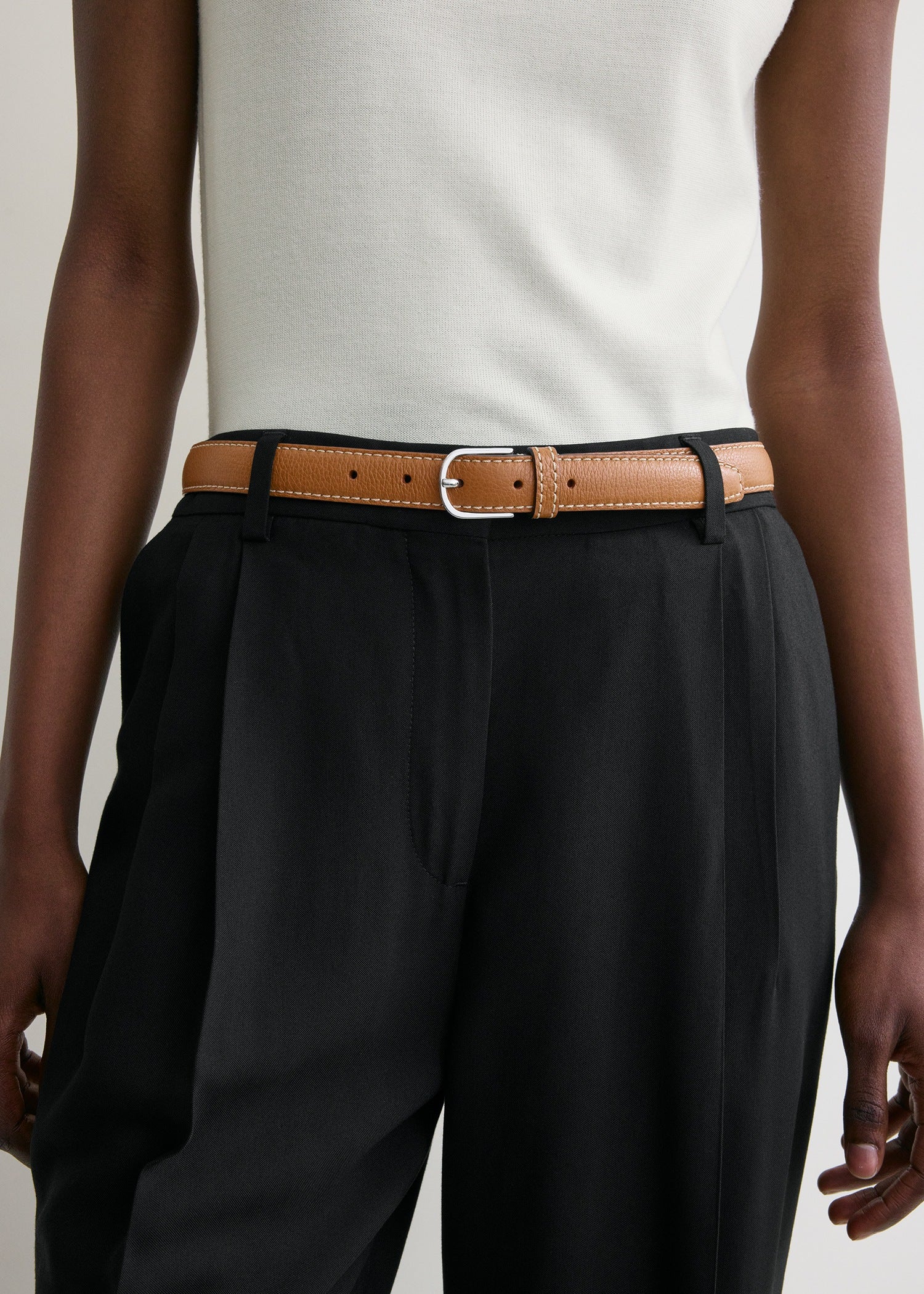 【美品】  TOTEME / トーテム | Slim leather trouser belt レザー ベルト | 80 | ブラック/ゴールド | レディース 楽天市場】Toteme トーテム ベルト SLIM TROUSER LEATHER BELT 233 812
