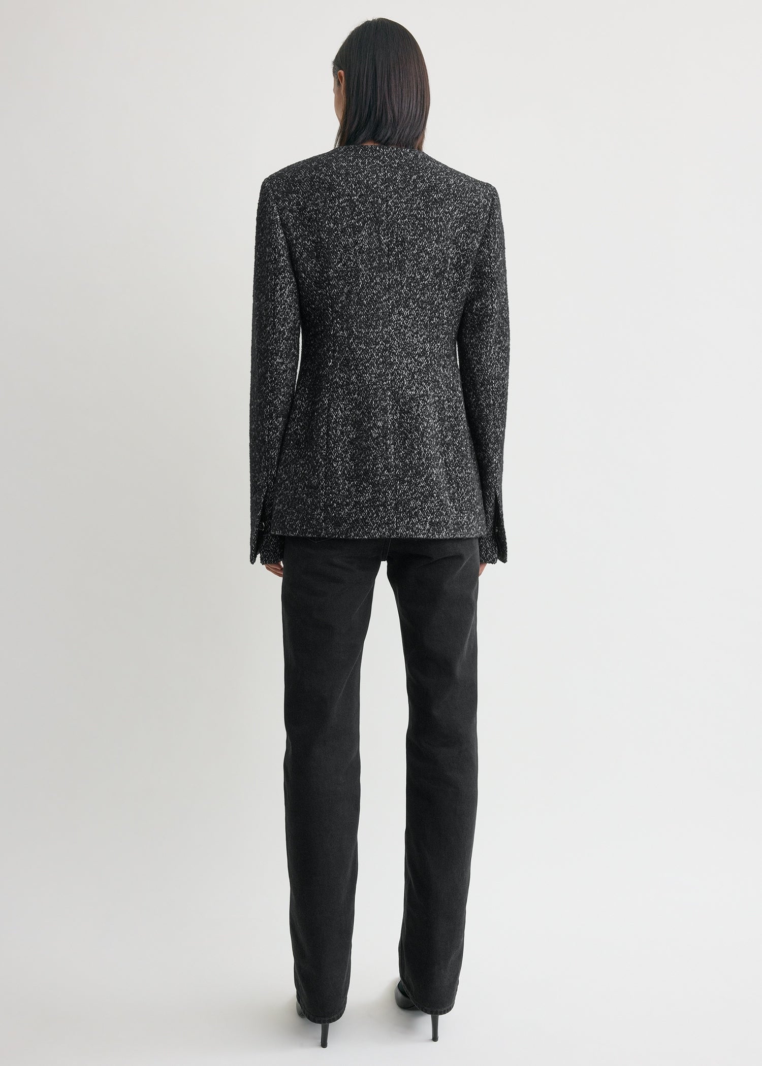 Collarless cinched jacket black/white