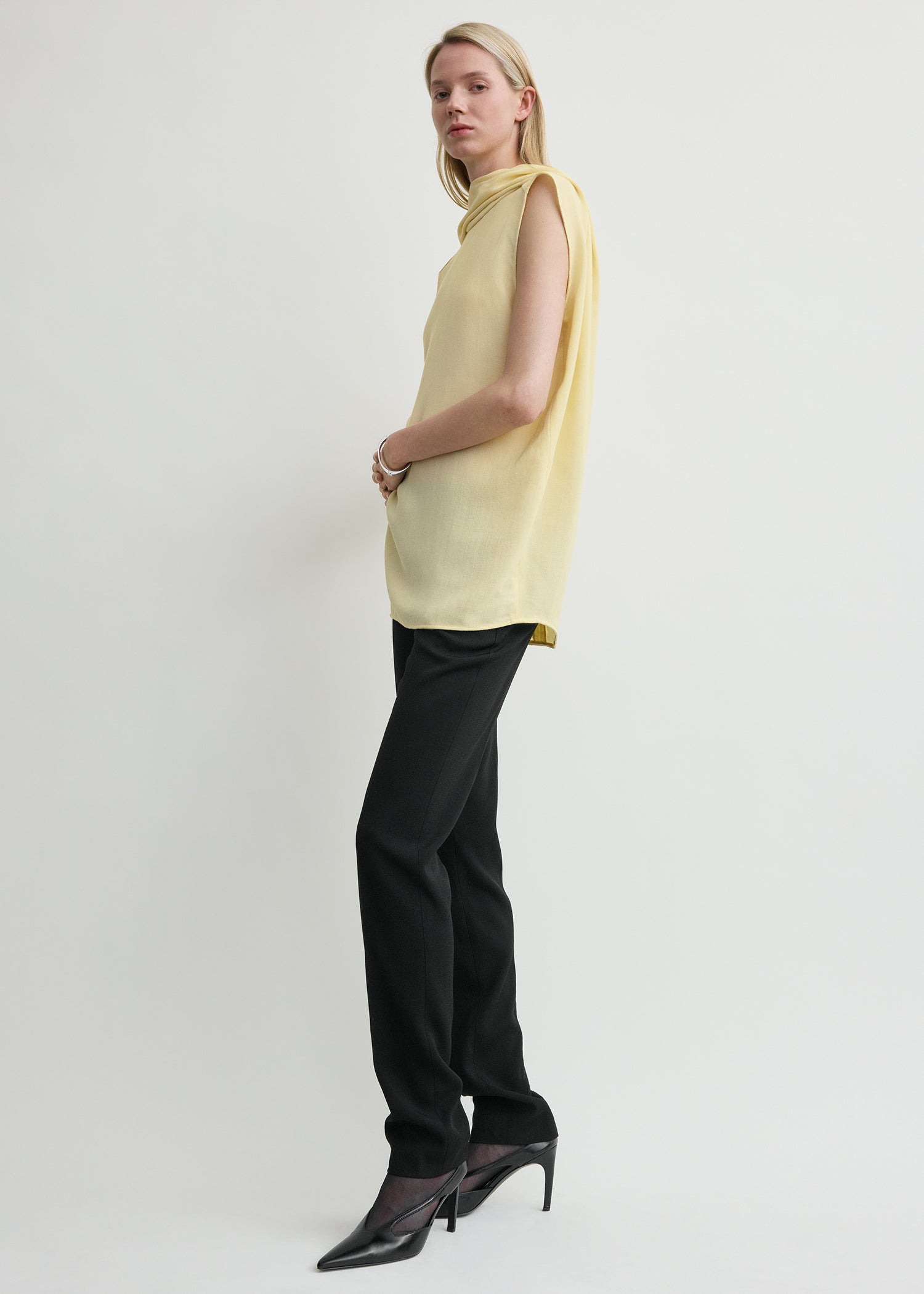 Cocoon cape blouse champagne
