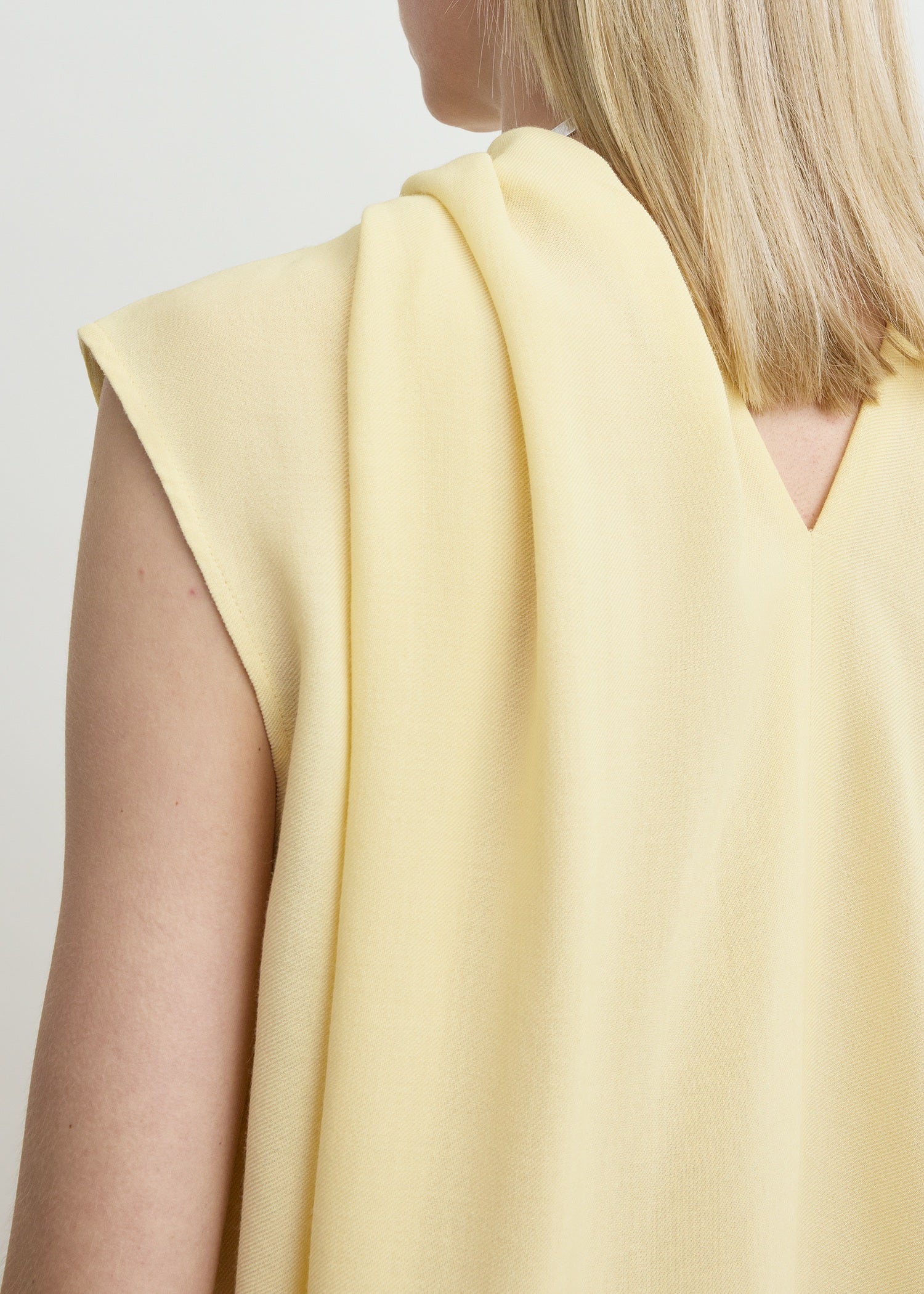 Cocoon cape blouse champagne