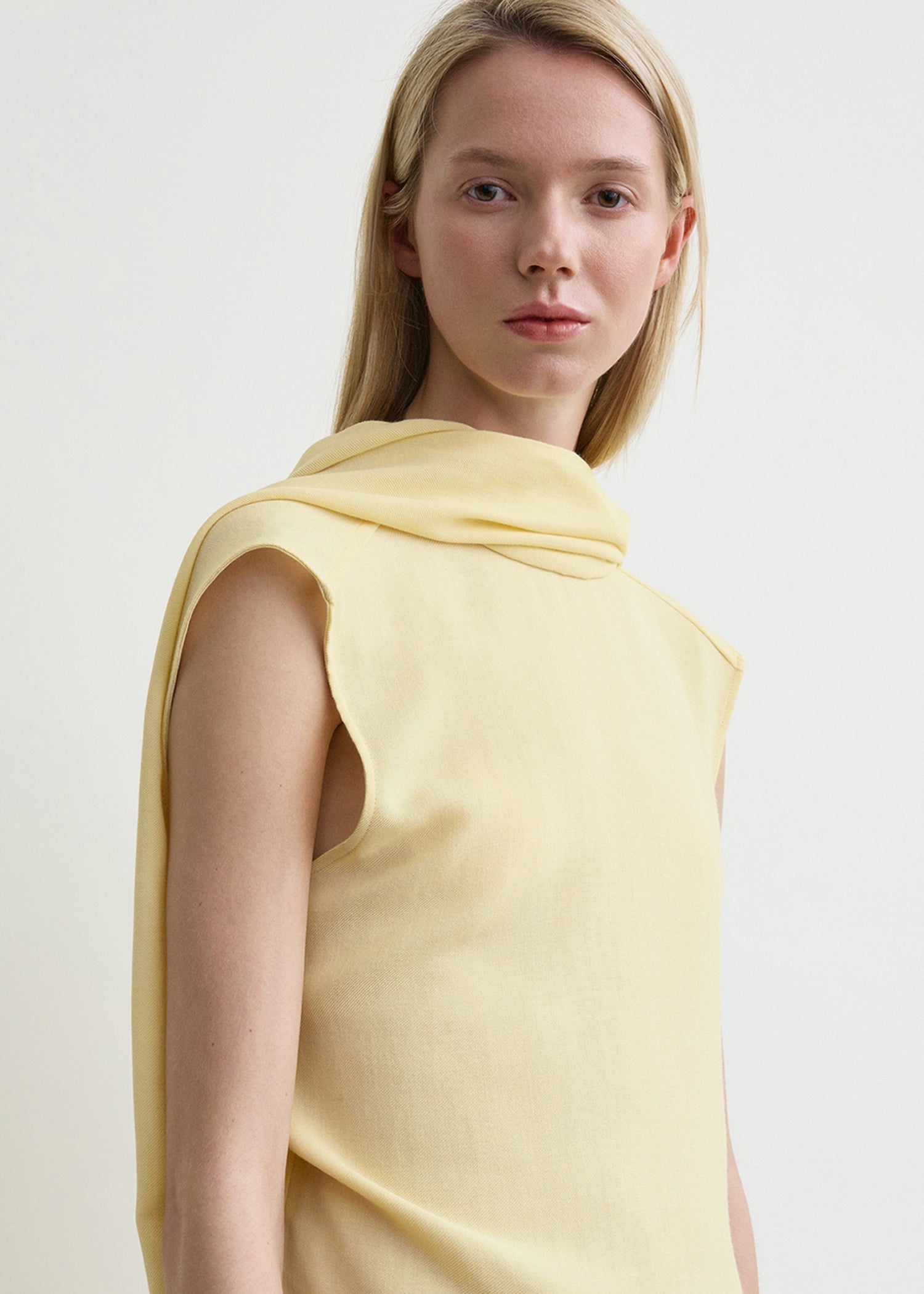 Cocoon cape blouse champagne