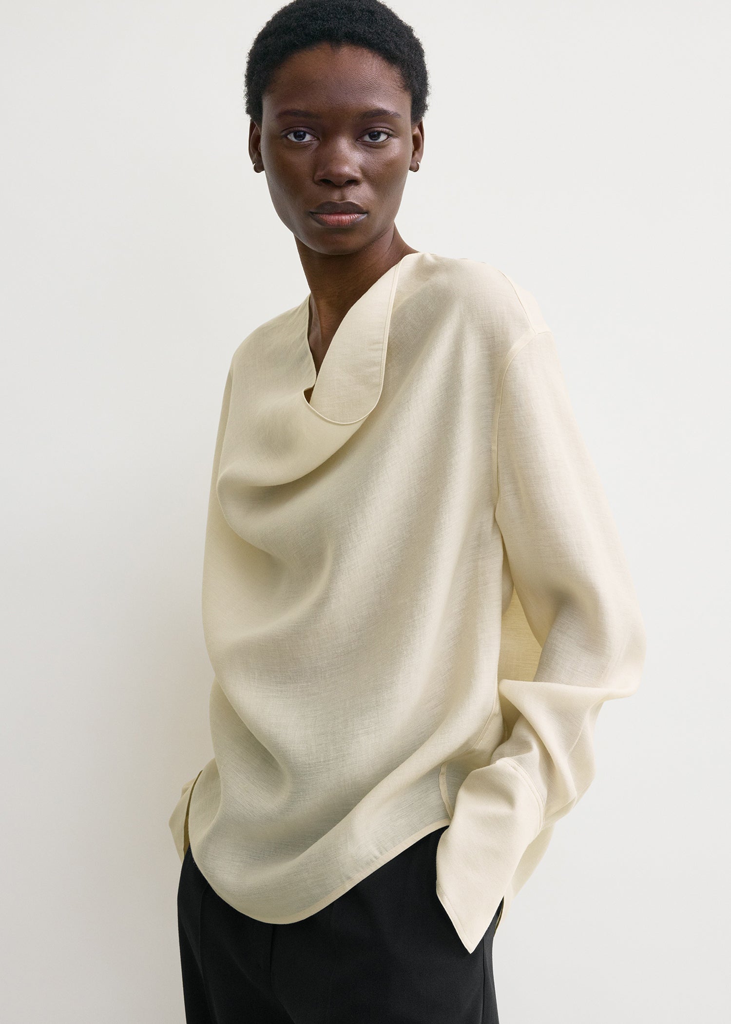 【TOTEME】 Cowl blouse ecru – TOTEME