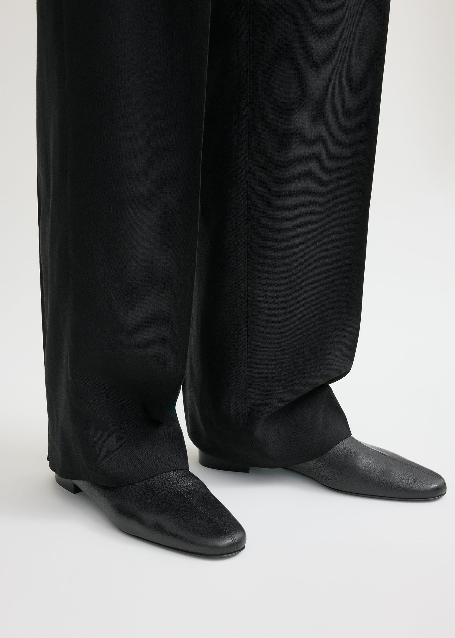 Grained-leather ankle boots black
