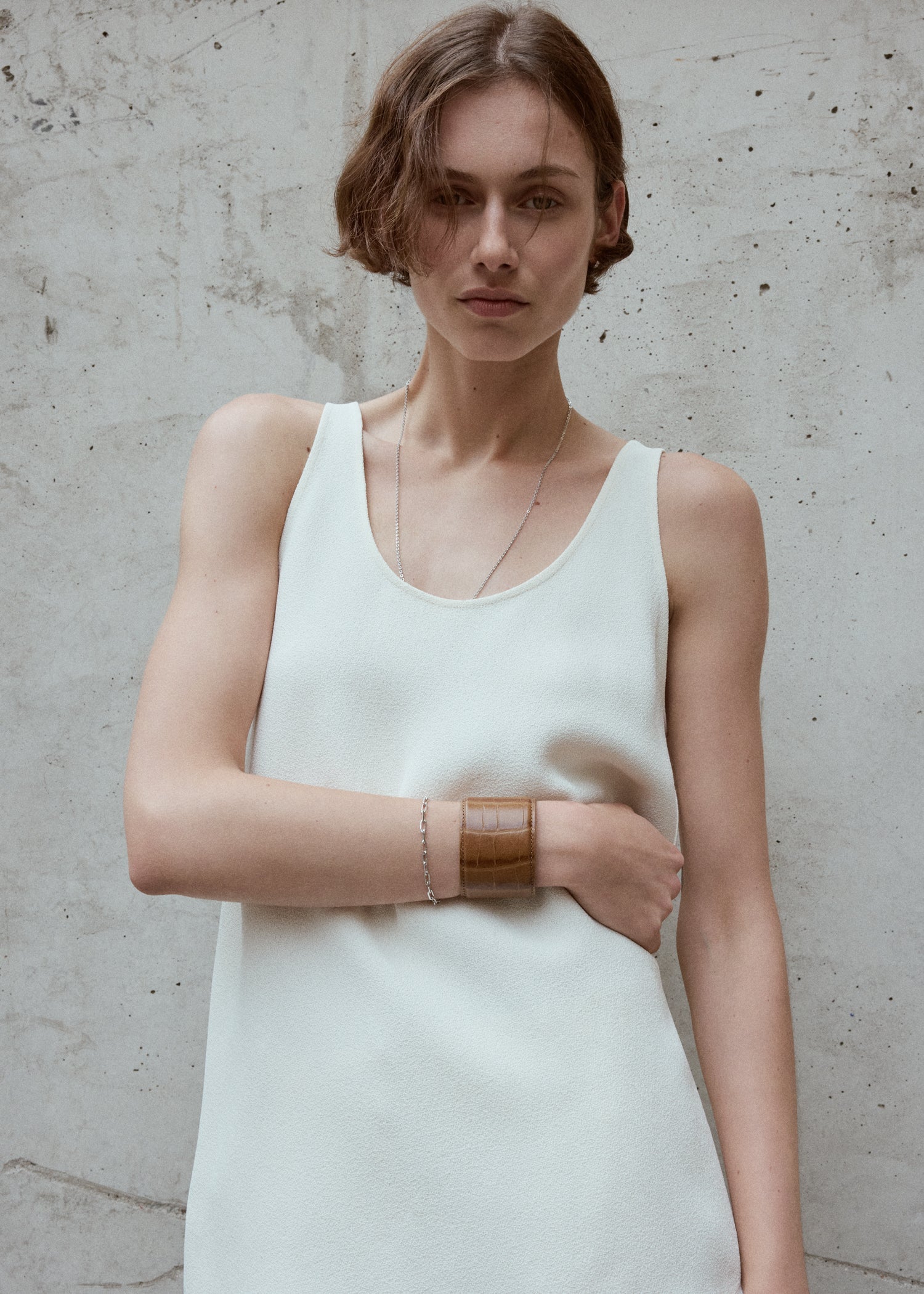 Croco-embossed cuff camel