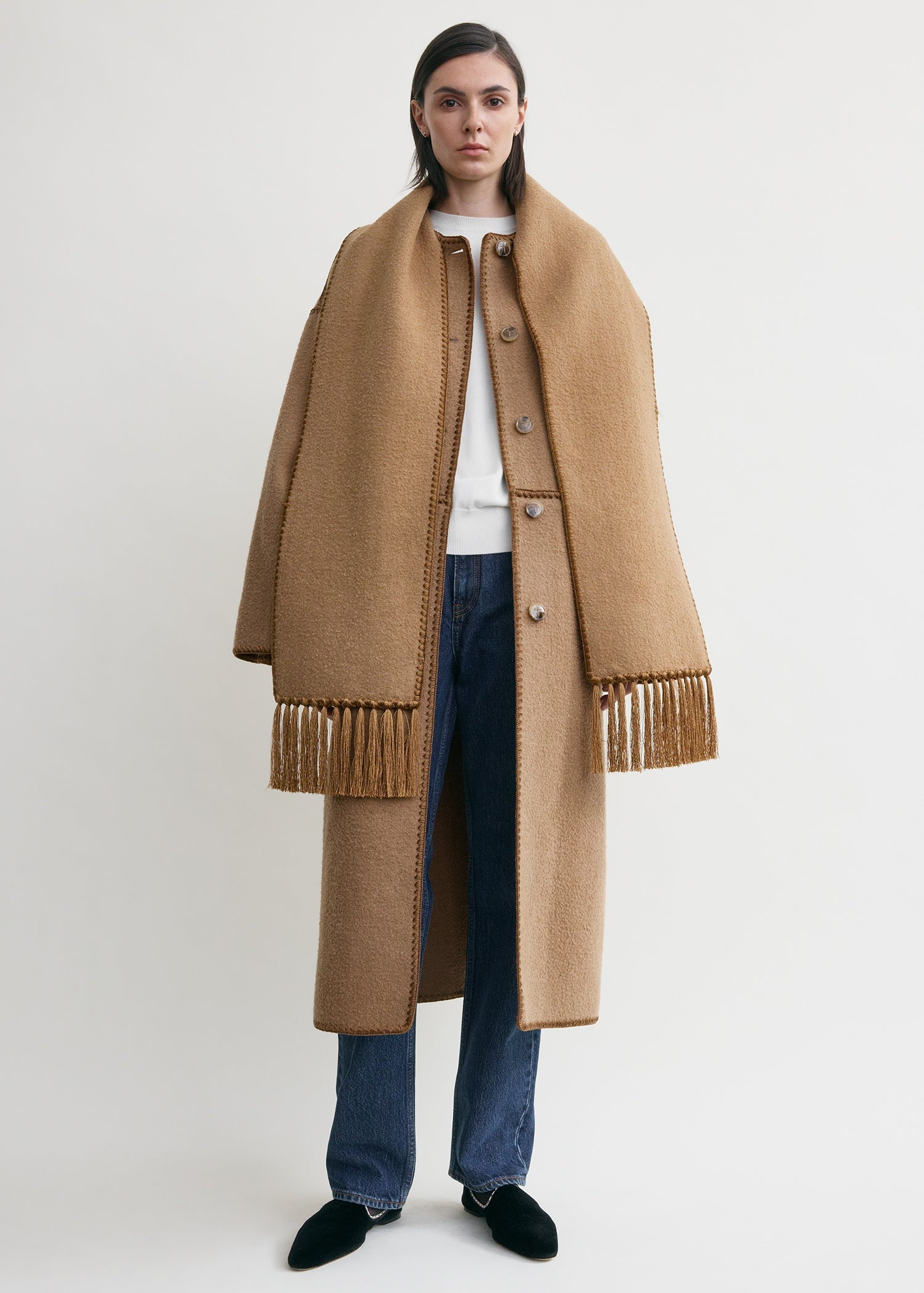 Embroidered scarf coat camel