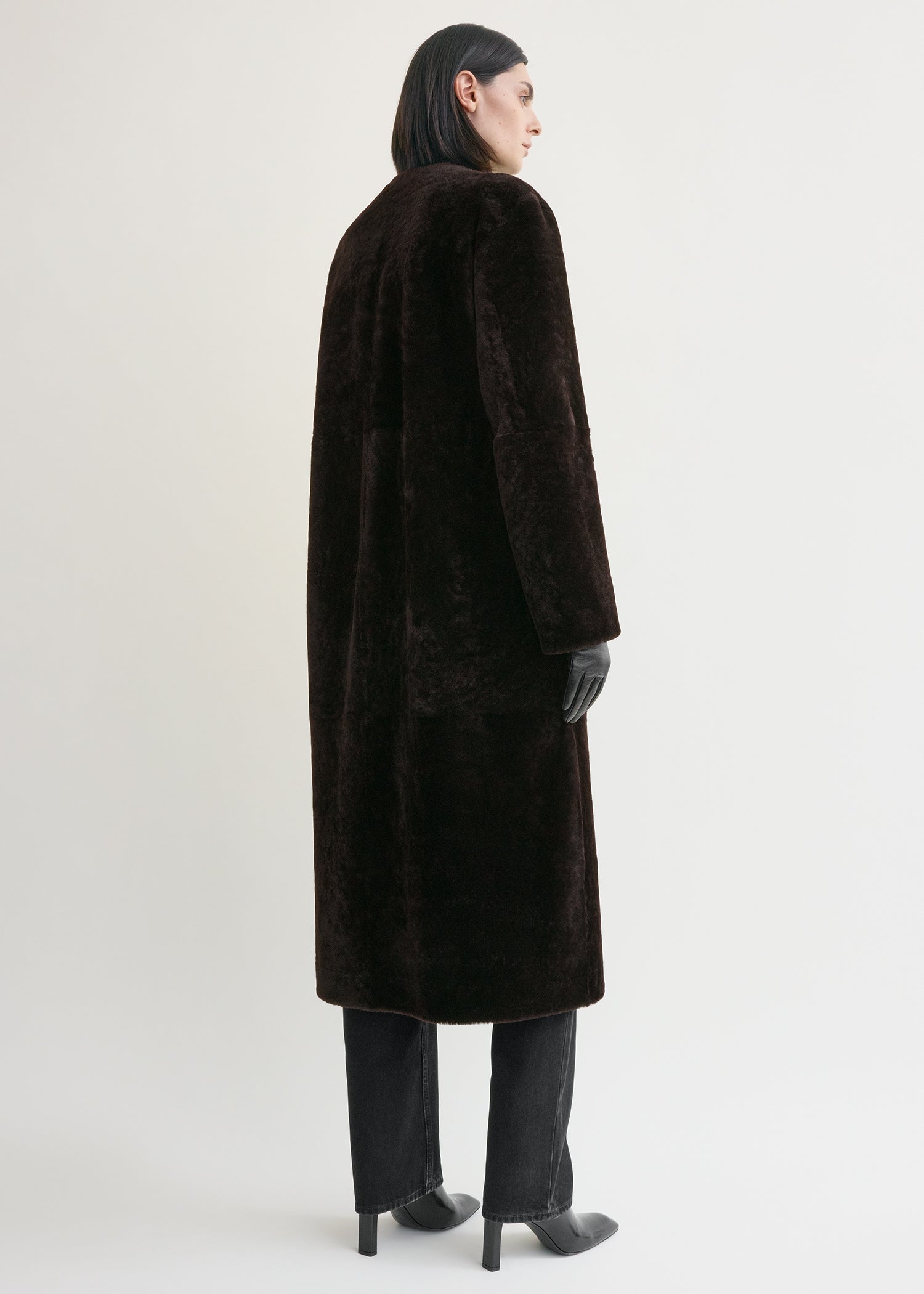 Soft shearling coat bark