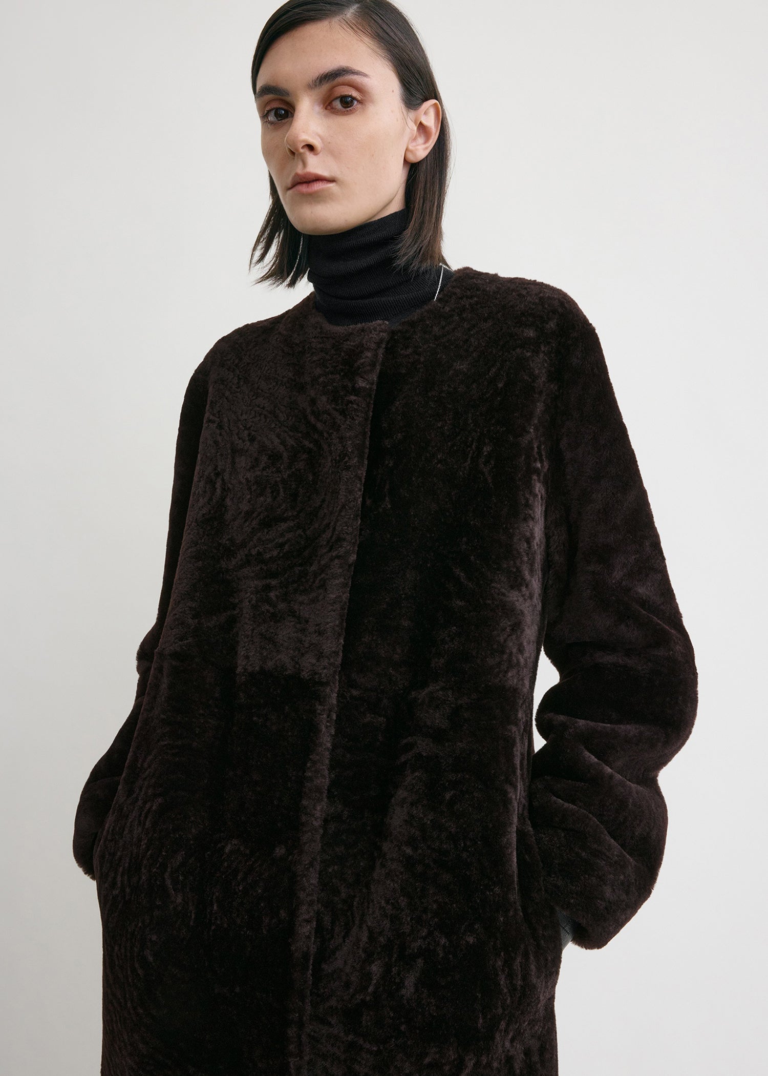 Soft shearling coat bark