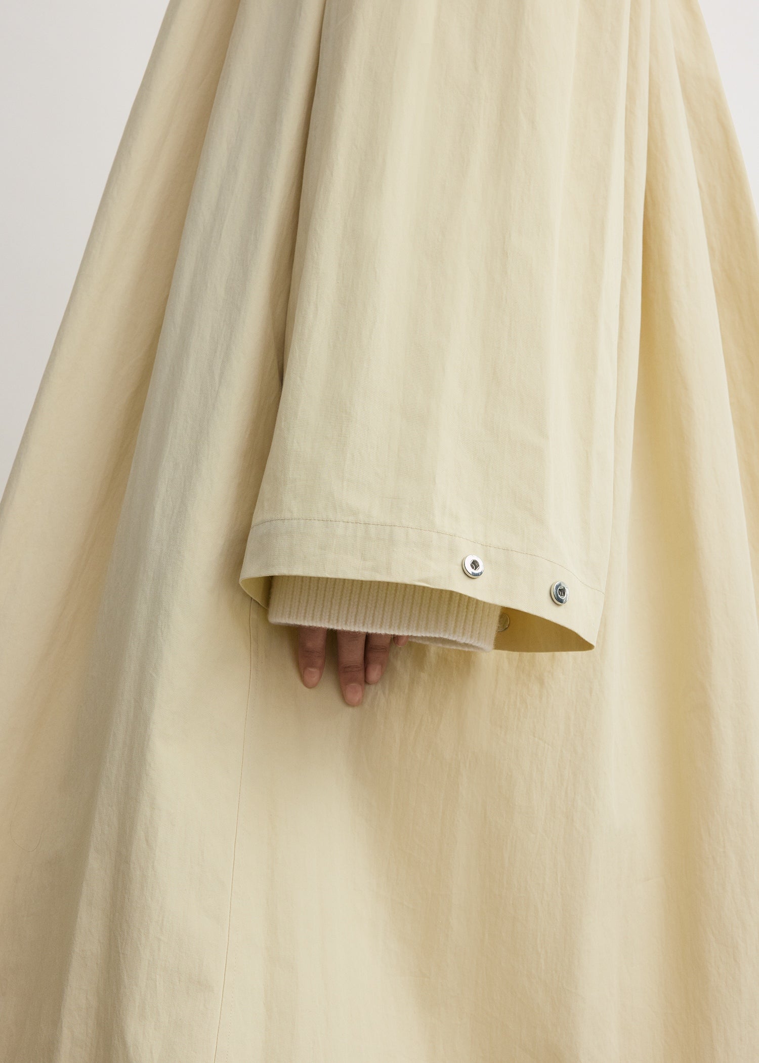 Gathered parachute coat ecru