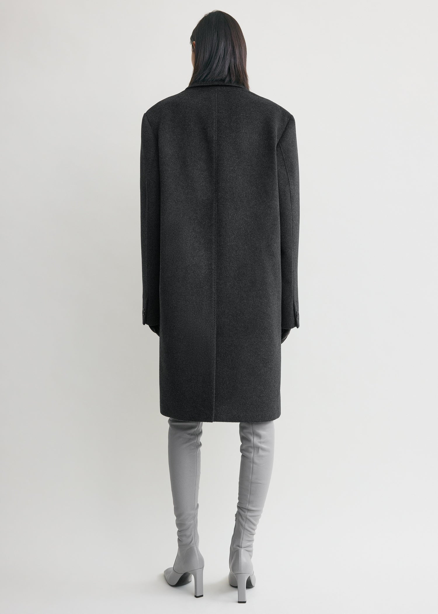 Double-breasted cashmere coat charcoal – TOTEME