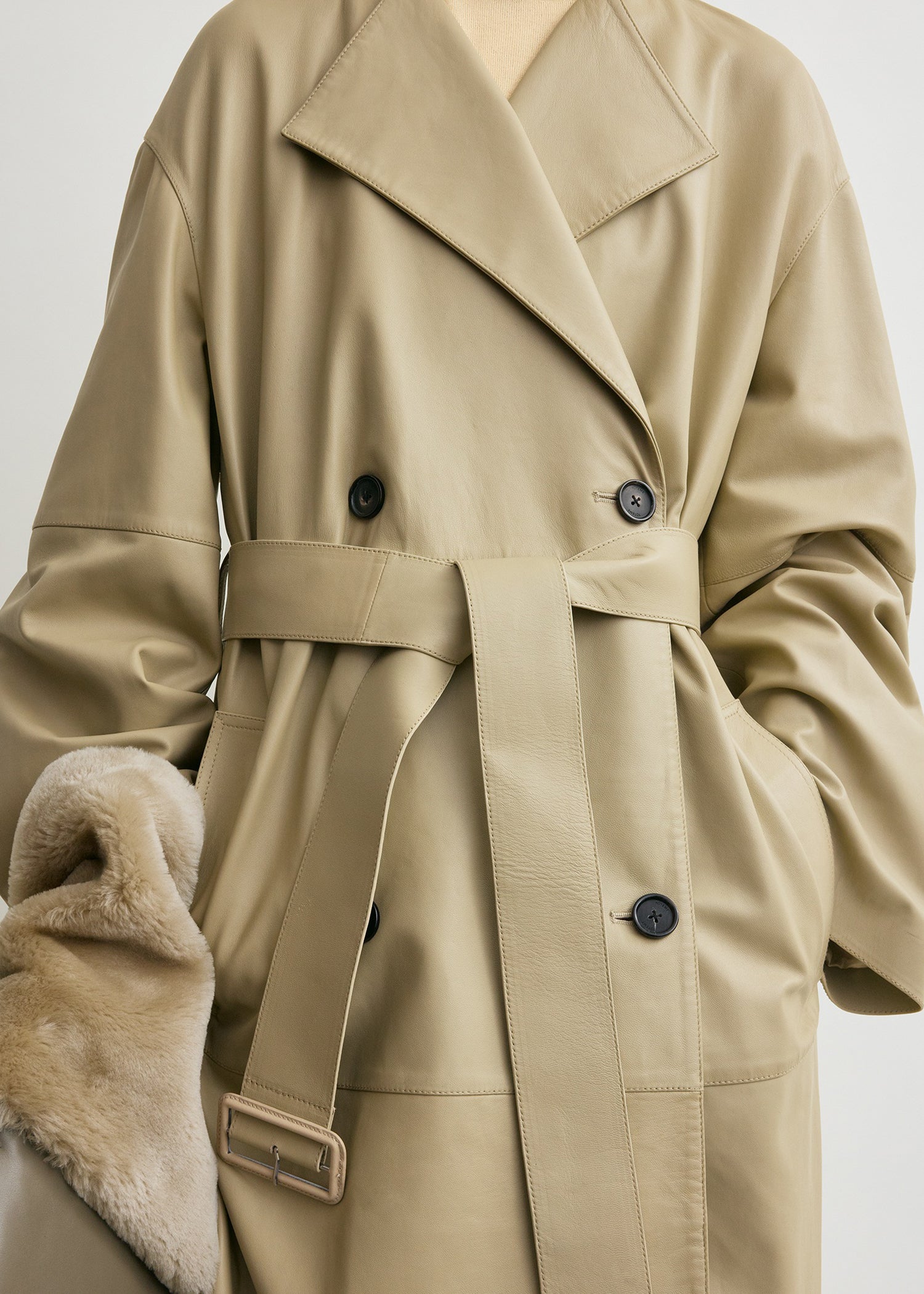 Collarless leather coat rye