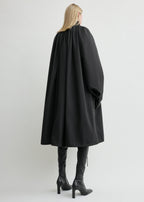 Gathered parachute coat black