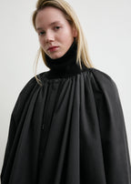 Gathered parachute coat black