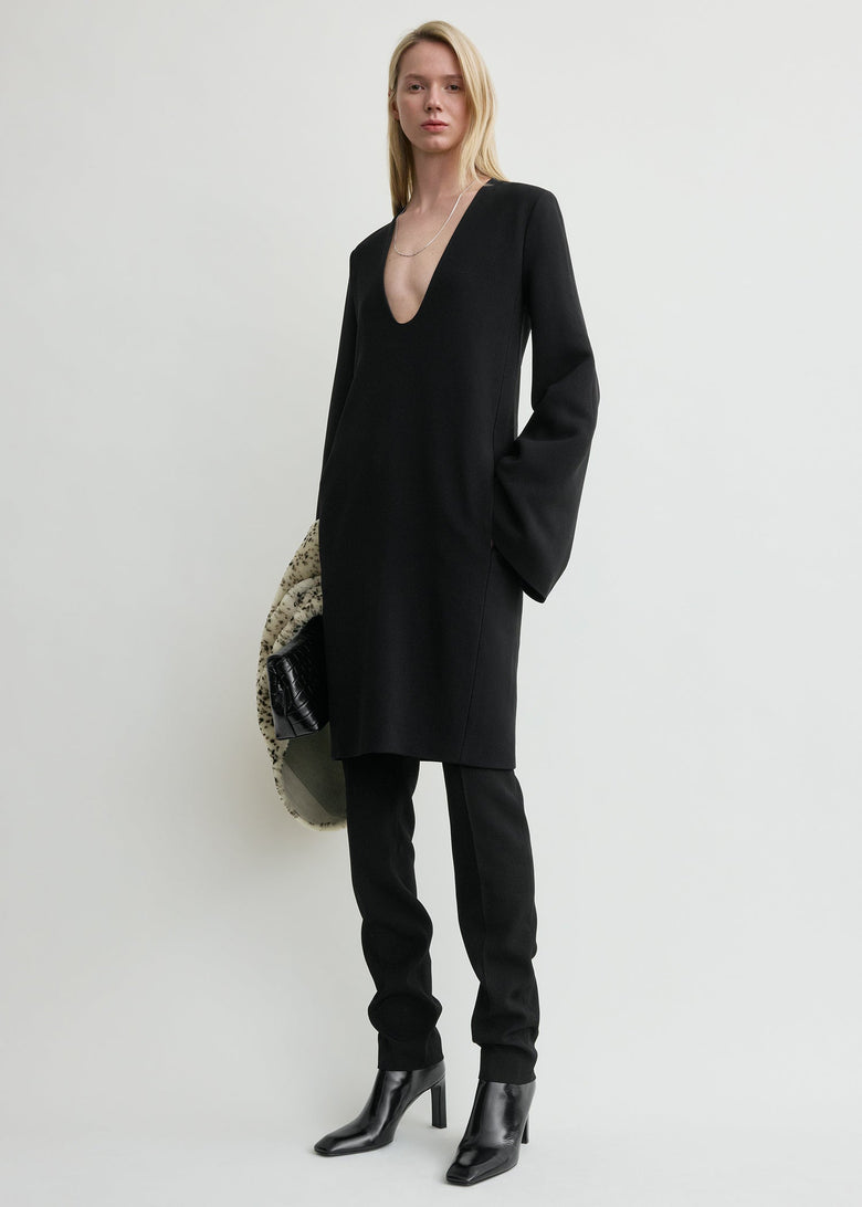 Short bell-sleeve dress black
