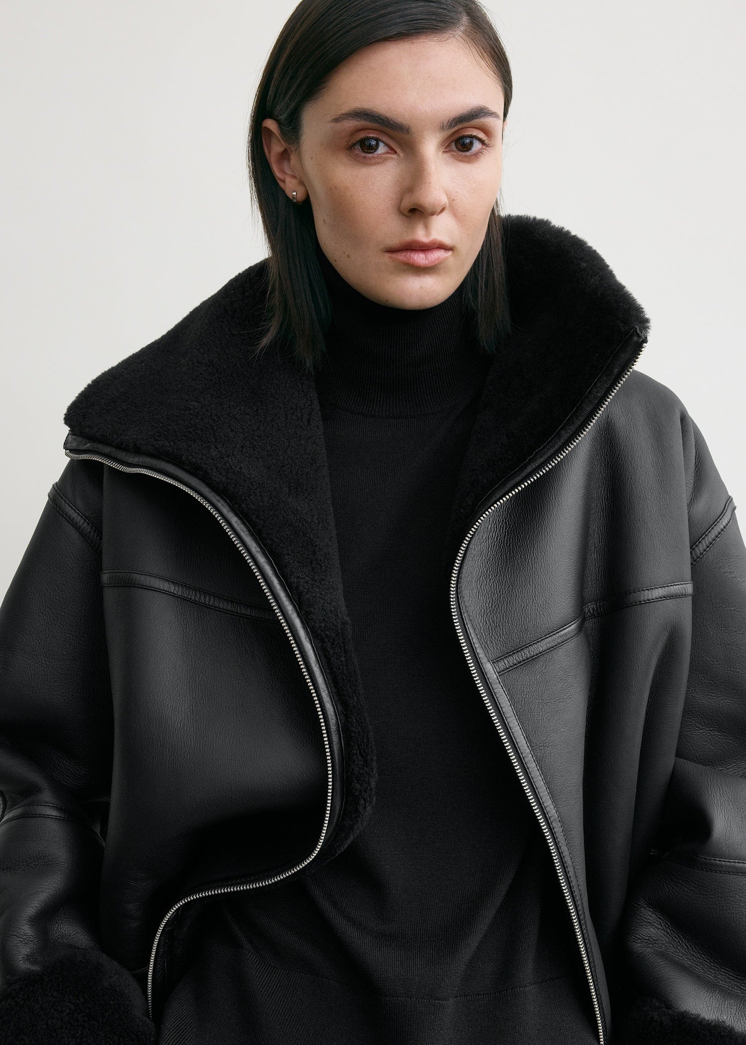 Signature shearling jacket black