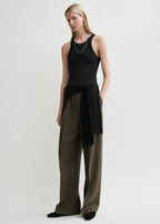 Curved rib tank black