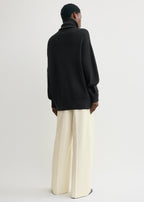 Longline turtleneck black