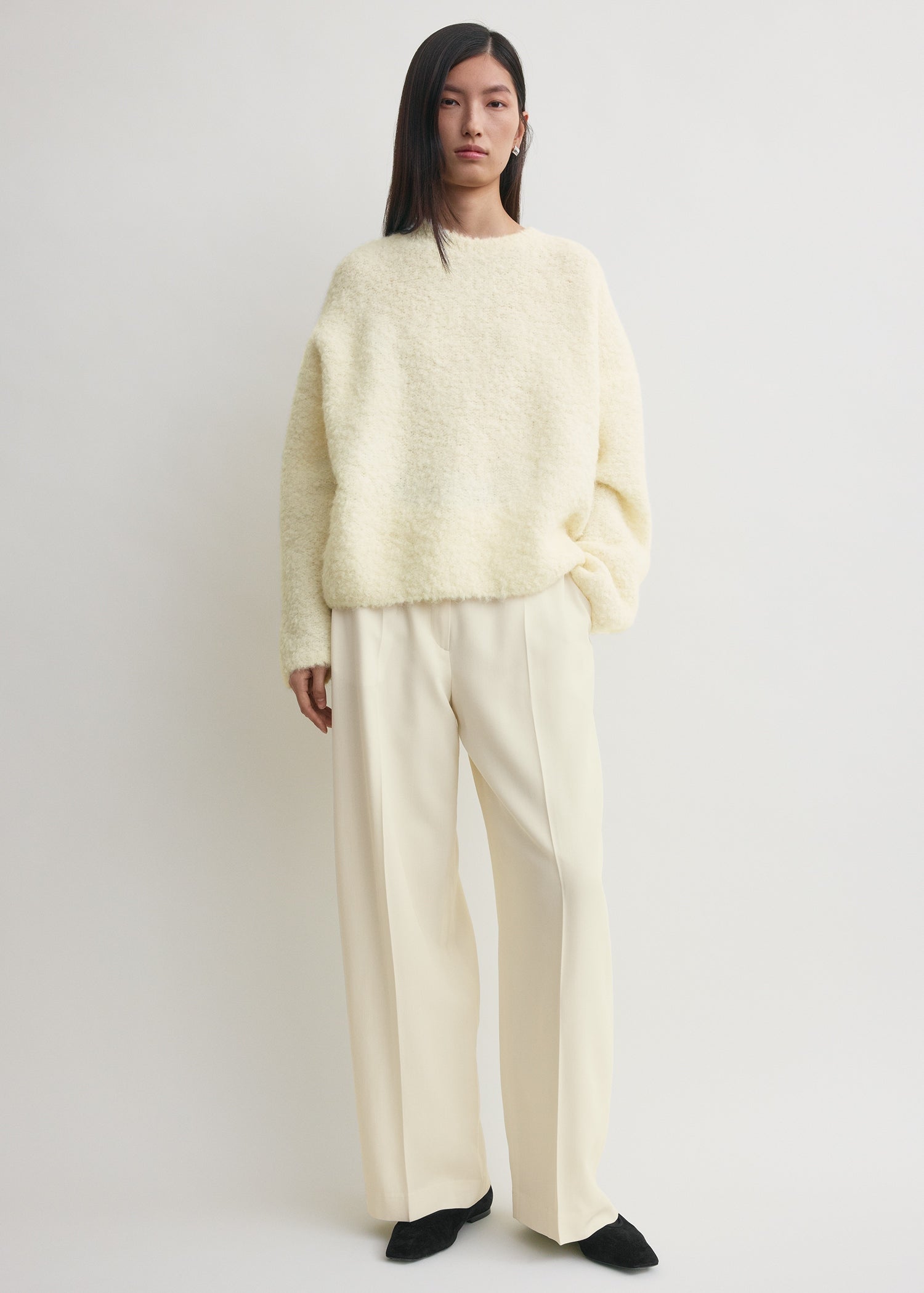 Boxy bouclé knit milk