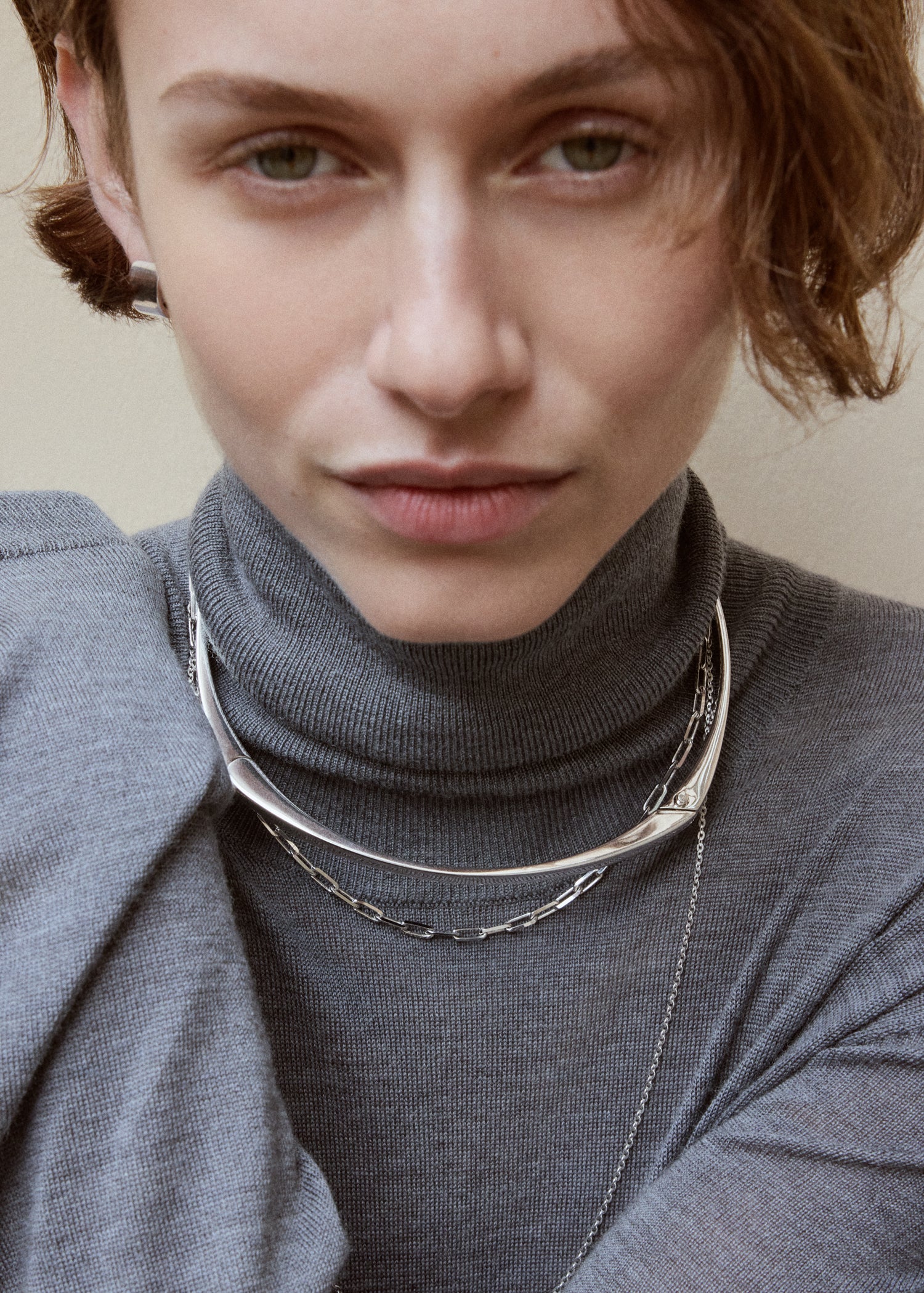 Signature collar silver