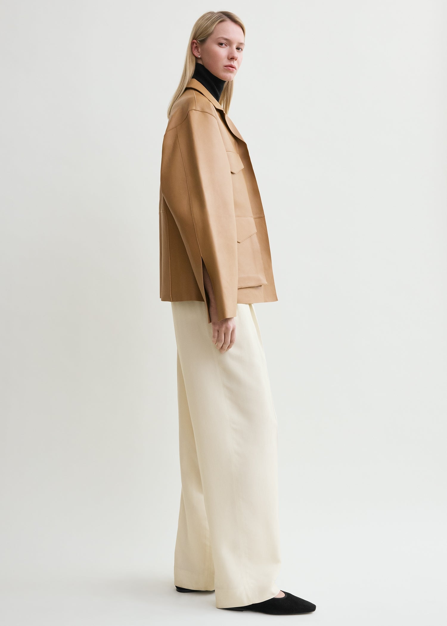 Army leather jacket camel – TOTEME