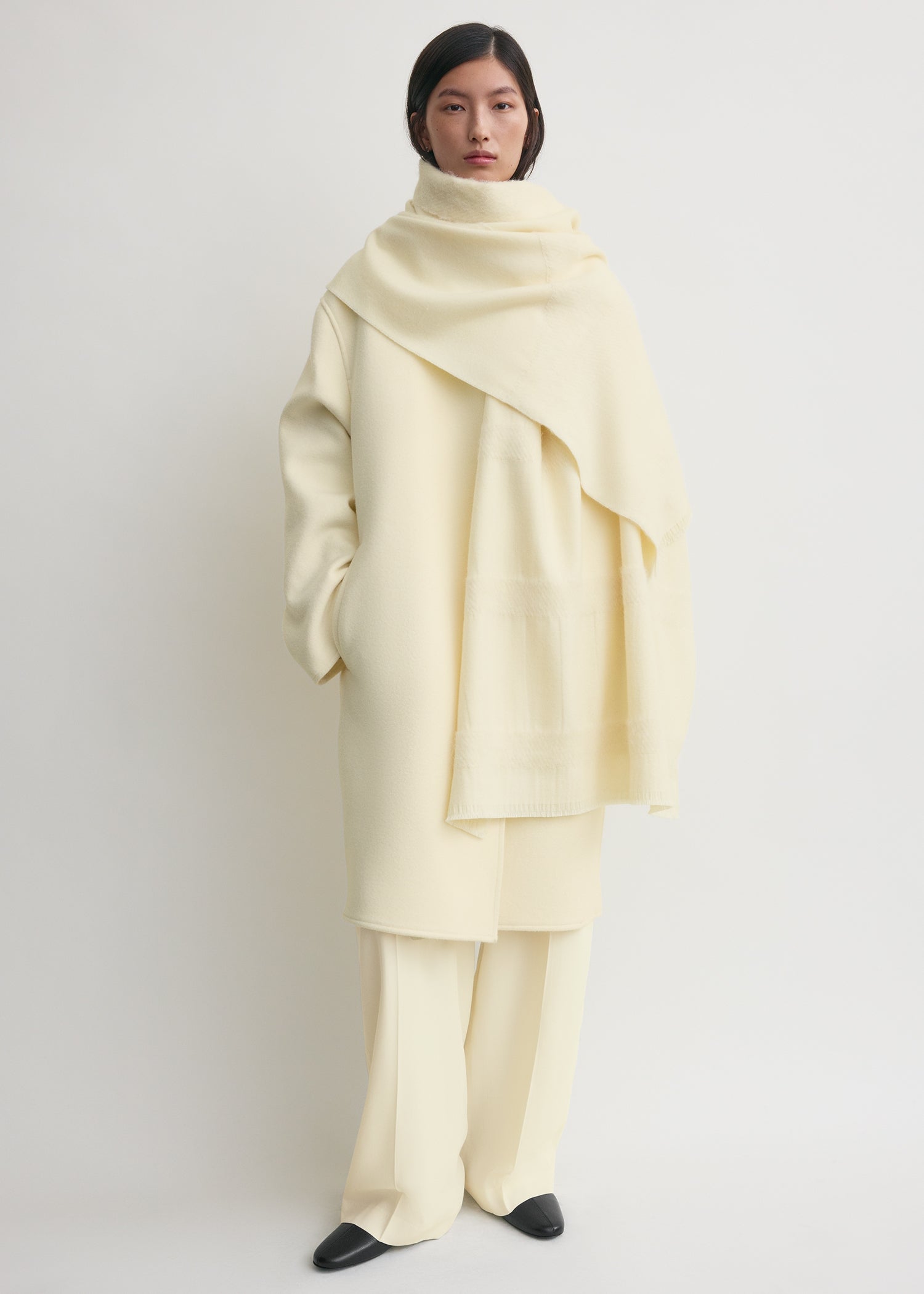 Monogram twill scarf off-white