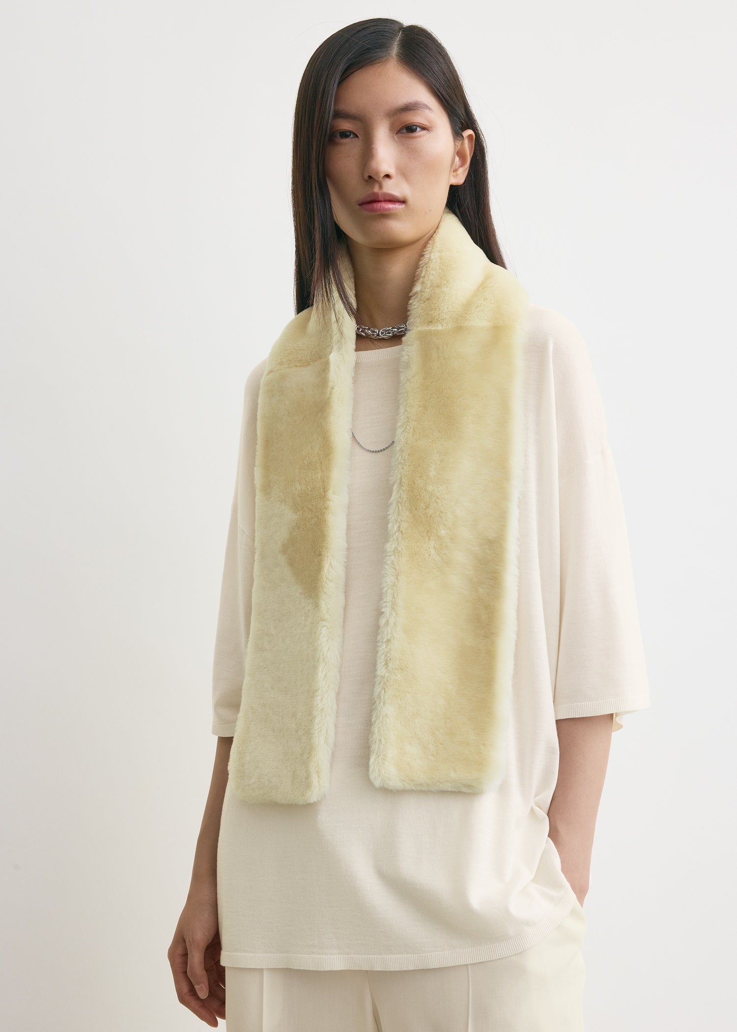 Shearling tuxedo scarf ecru