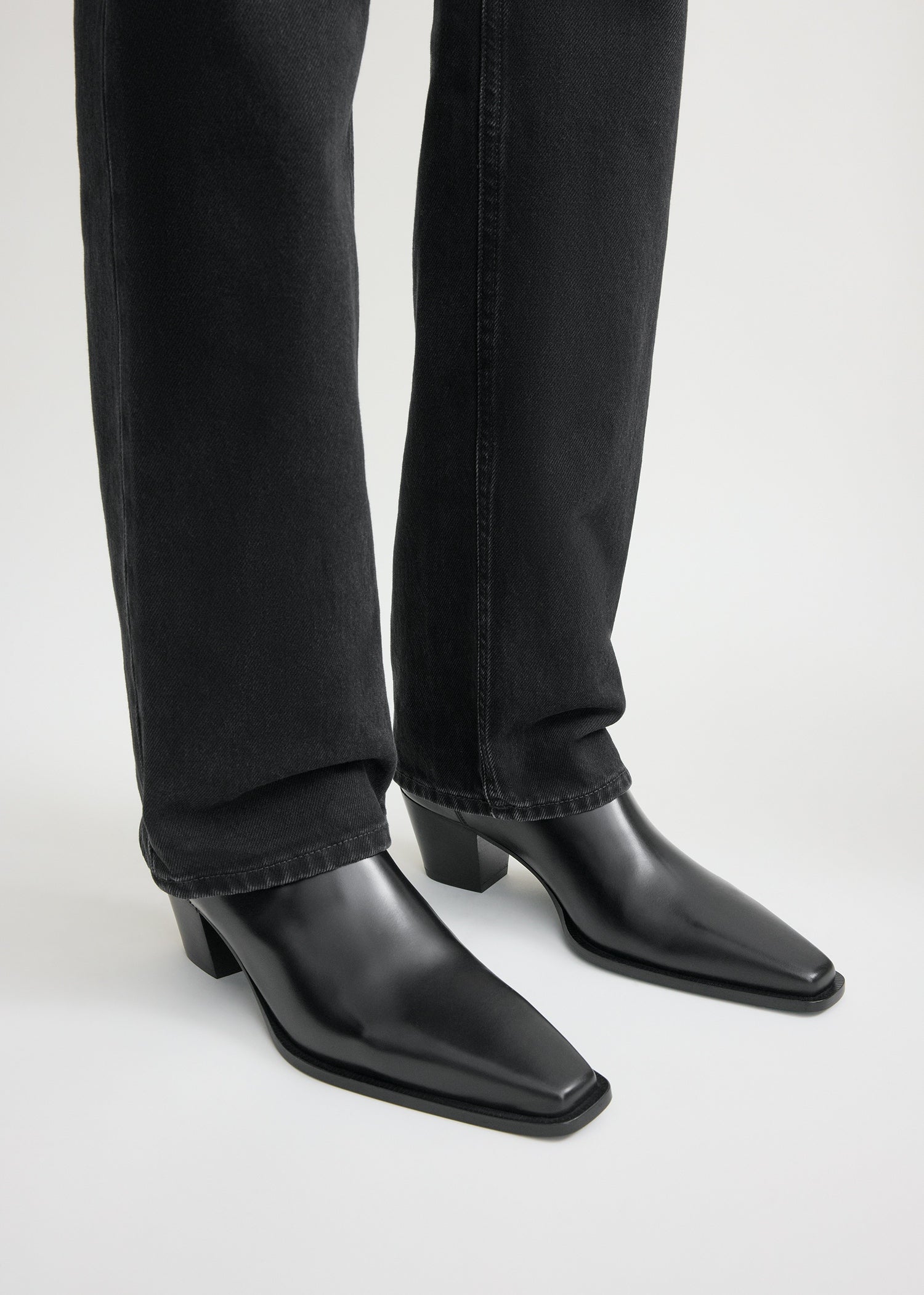 Leather city boots black